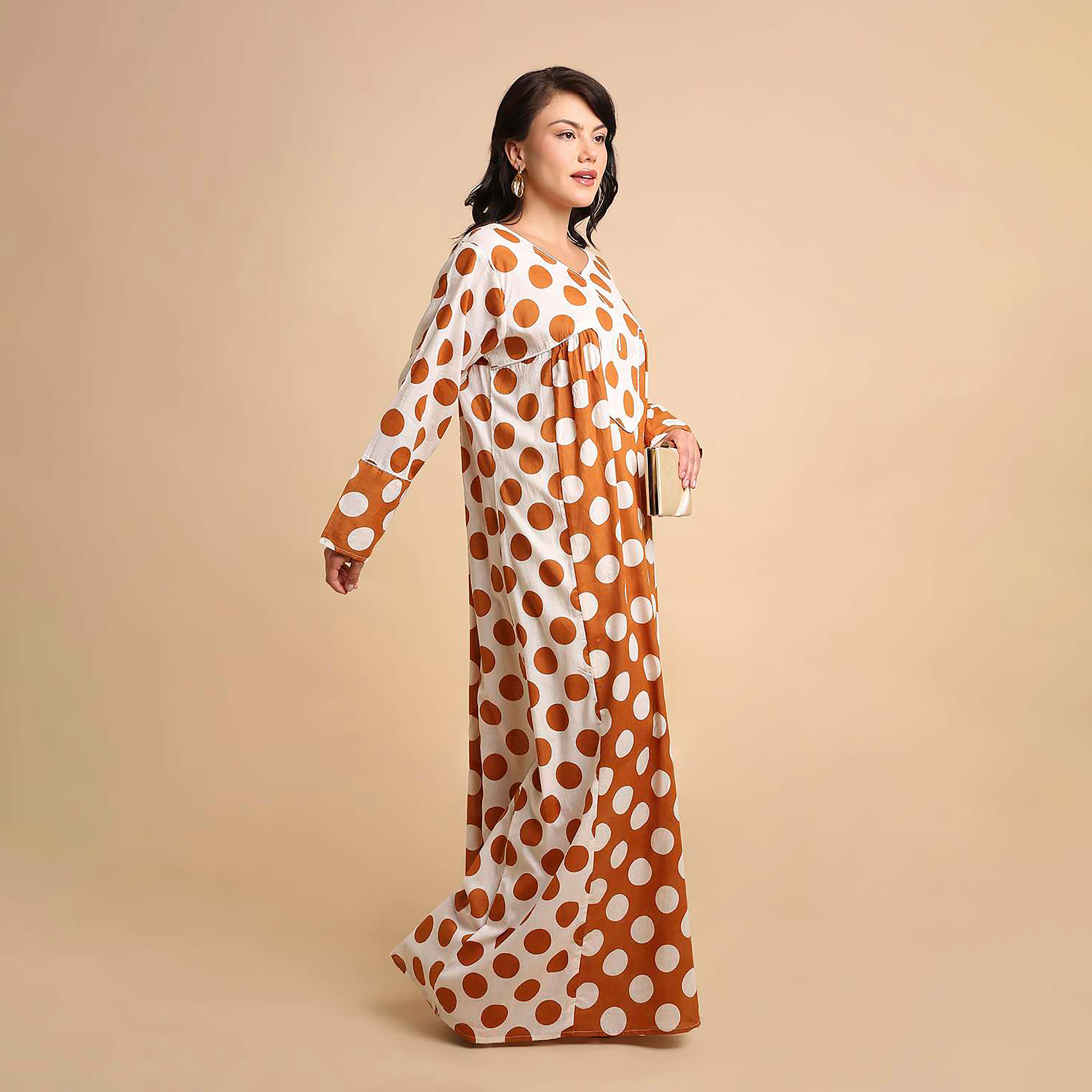 جلابية نسائية قطنية بنقاط بولكا من هنا آند سارة-women-arabicclothing-jalabiyas-image-4