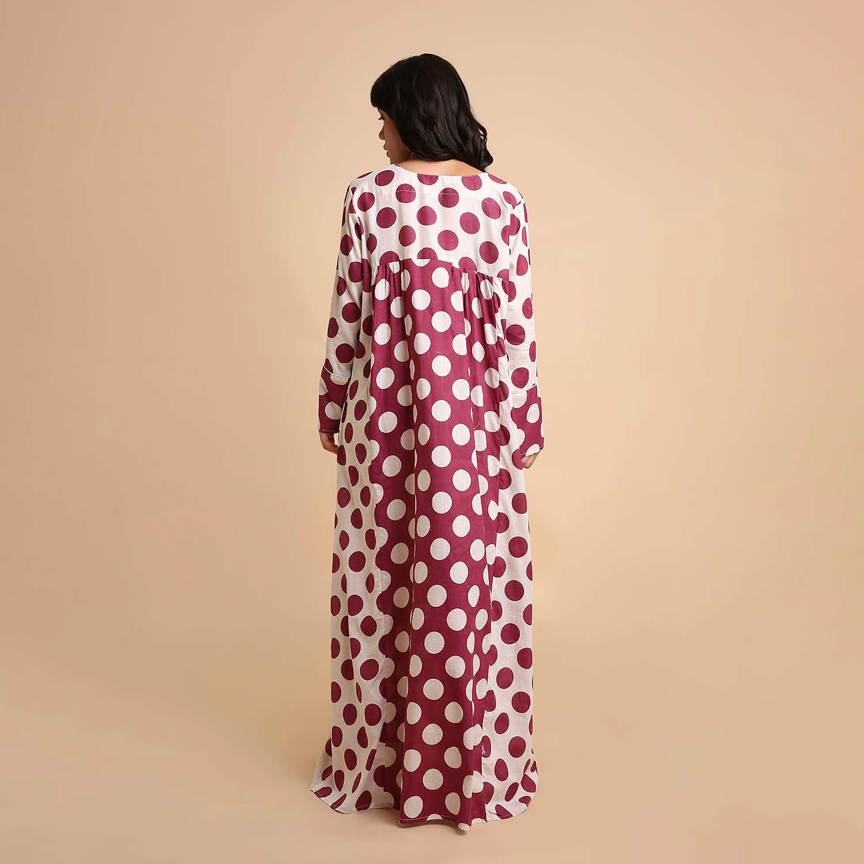 جلابية نسائية قطنية بنقاط بولكا من هنا آند سارة-women-arabicclothing-jalabiyas-image-5
