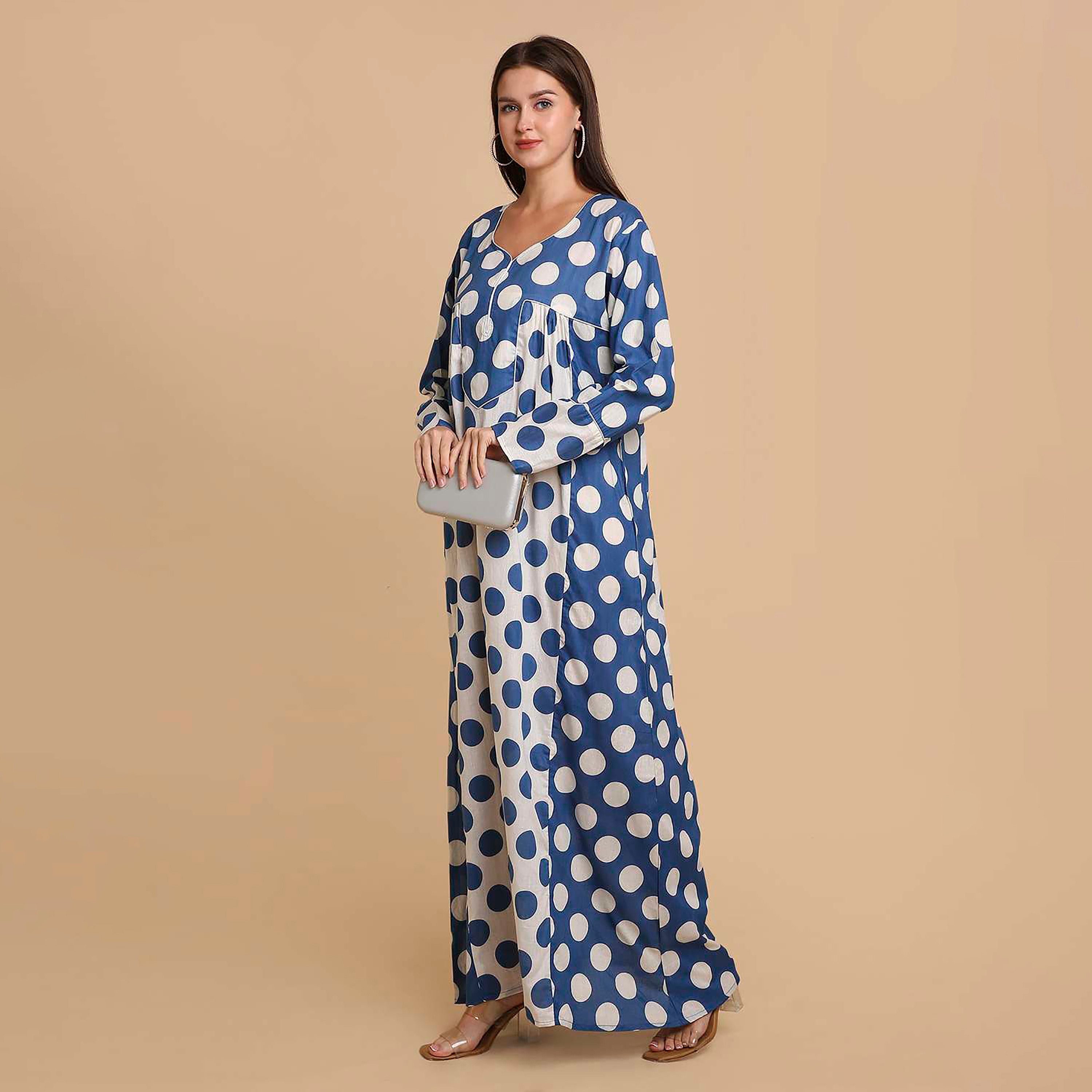 جلابية نسائية قطنية بنقاط بولكا وأكمام ذات أساور عريضة من هنا آند سارة-women-arabicclothing-jalabiyas-image-17