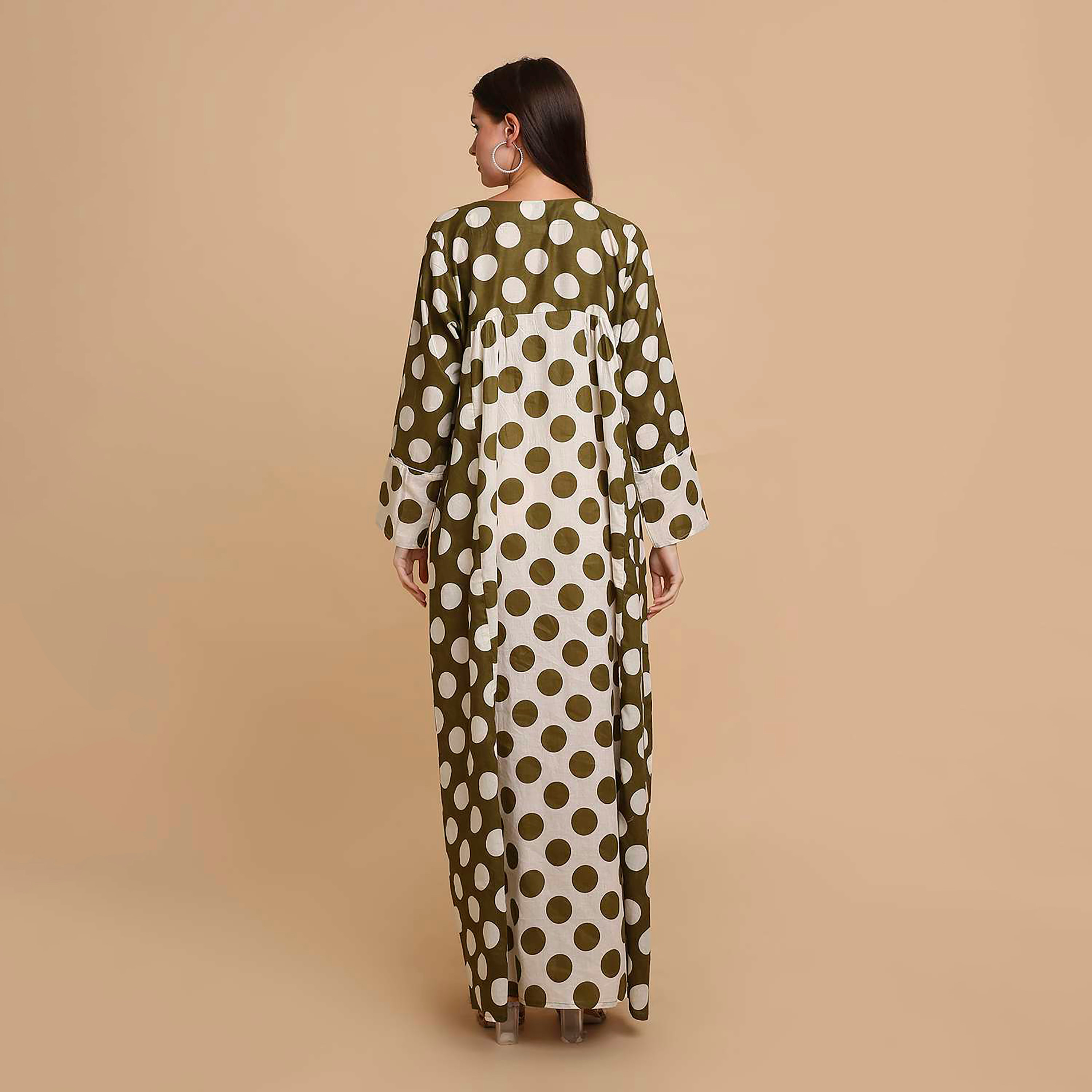 HanaandSara Polka Dot Wide Cuff Sleeves Cotton Women's Jalabiya-women-arabicclothing-jalabiyas-image-4