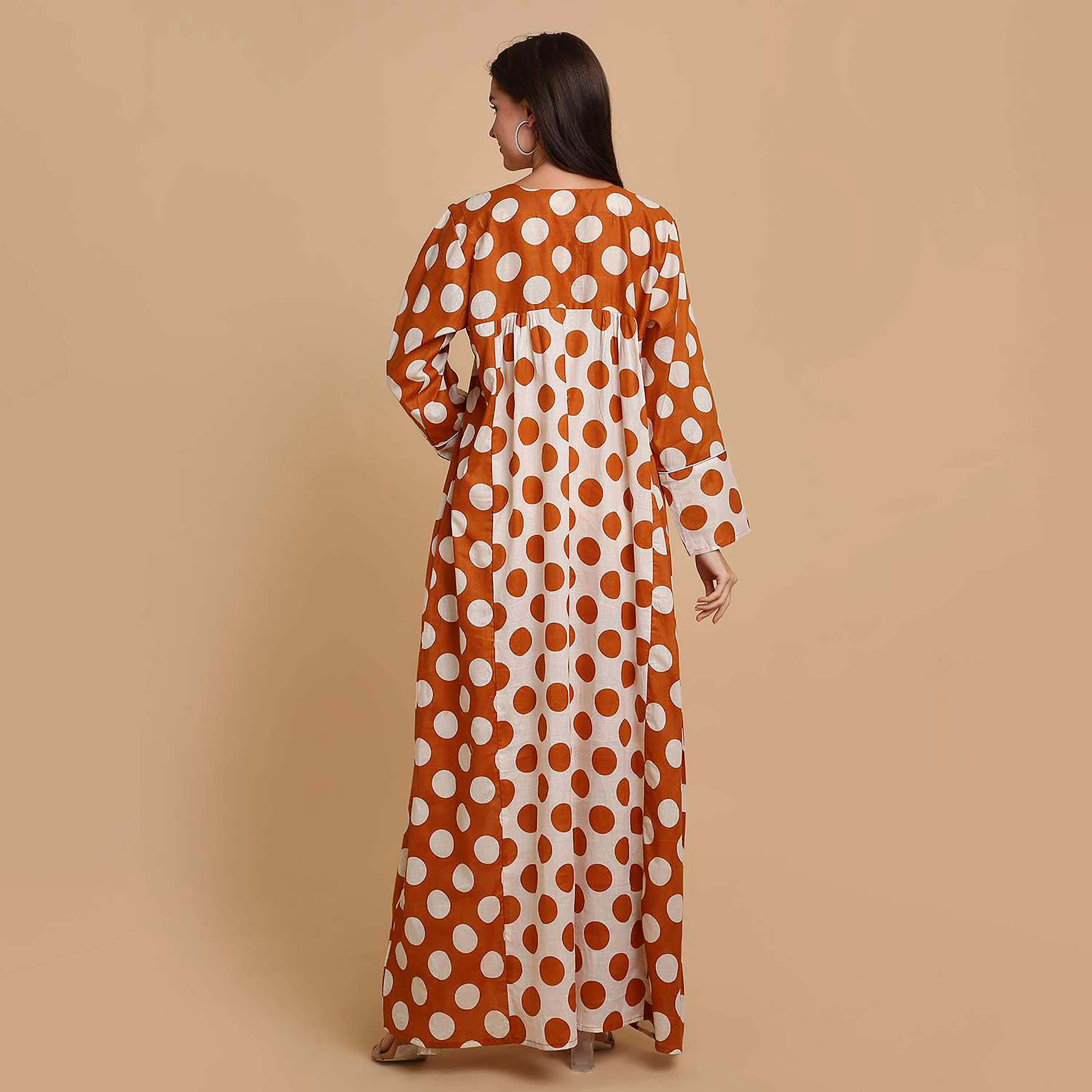 HanaandSara Polka Dot Wide Cuff Sleeves Cotton Women's Jalabiya-women-arabicclothing-jalabiyas-image-5