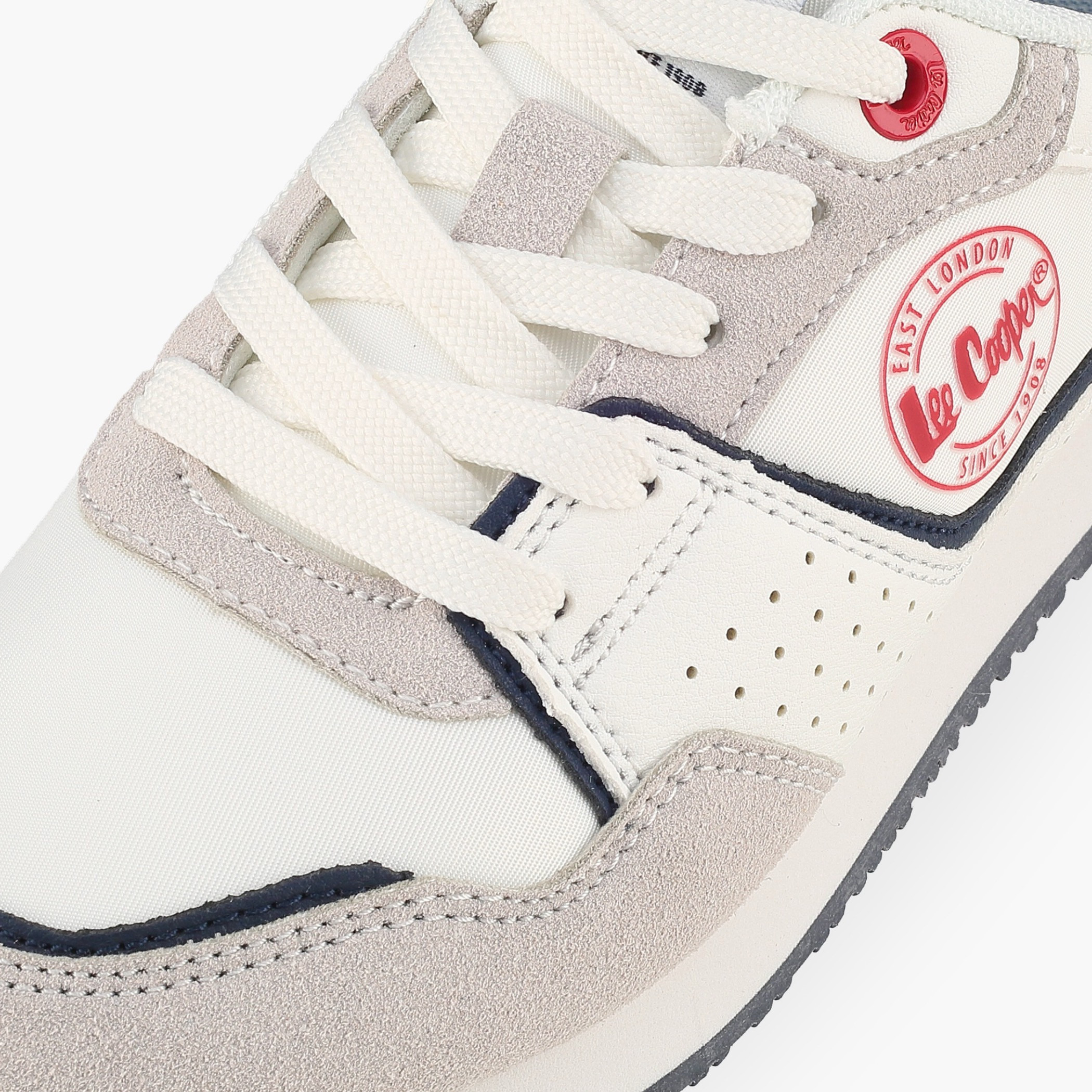 حذاء سنيكرز للأولاد مع خيوط للتثبيت وتصميم ملون من لي كوبر-boys-shoes-sneakers-image-4