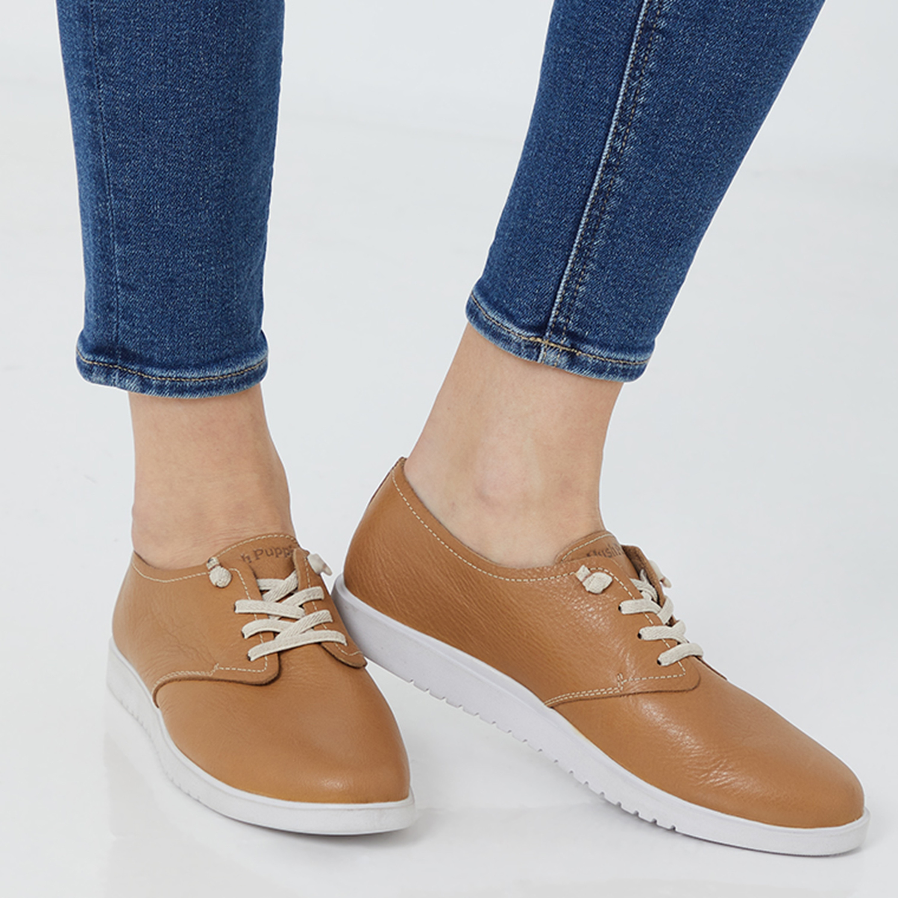 حذاء رياضي من هاش بابيز نسائي برباط علوي منخفض | HW06751-236-women-shoes-sneakers-image-5