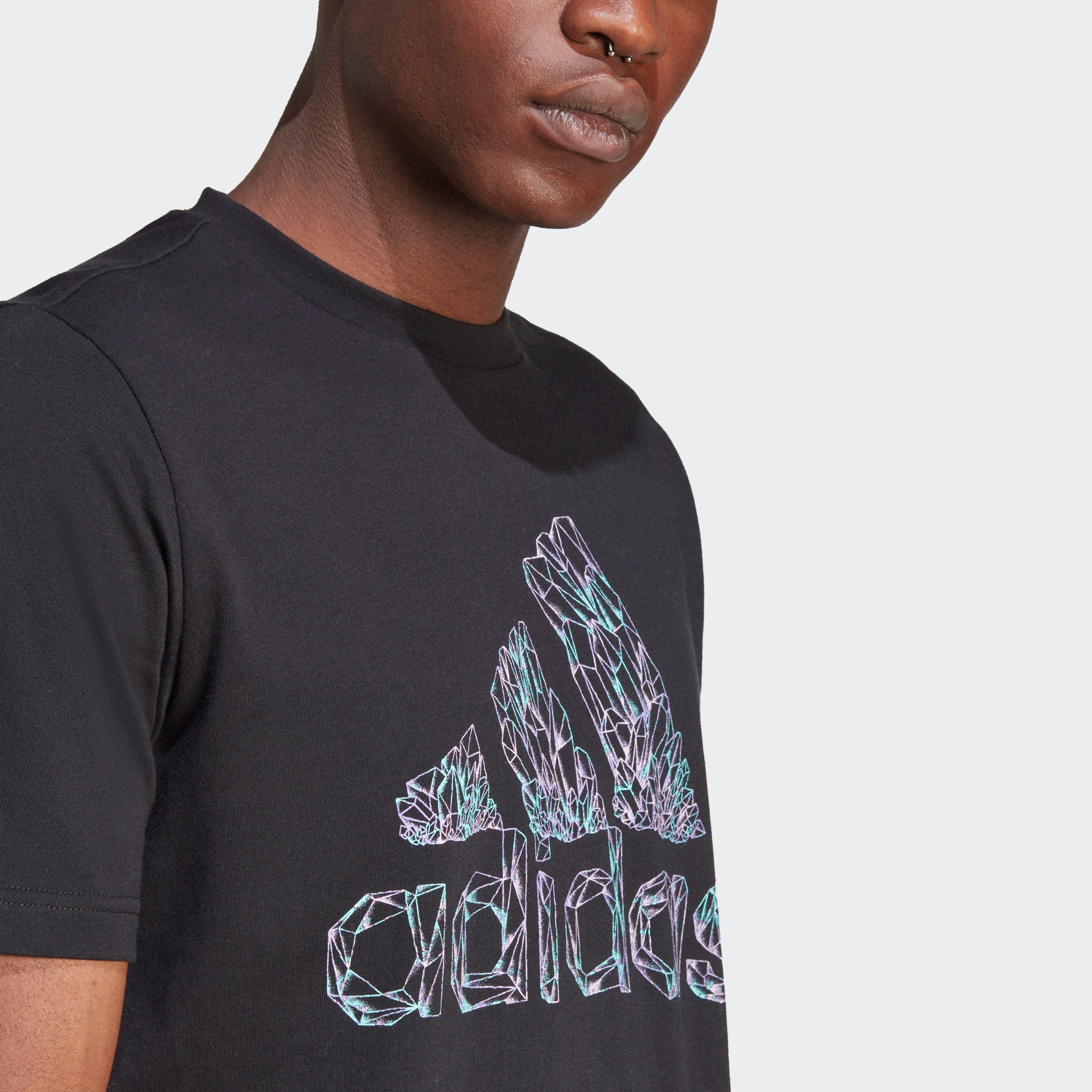 تيشرت صوفية غامضة للرجال سبورت وير من اديداس | او اي-men-clothing-sportswearandactivewear-tshirtsandpolos-image-3