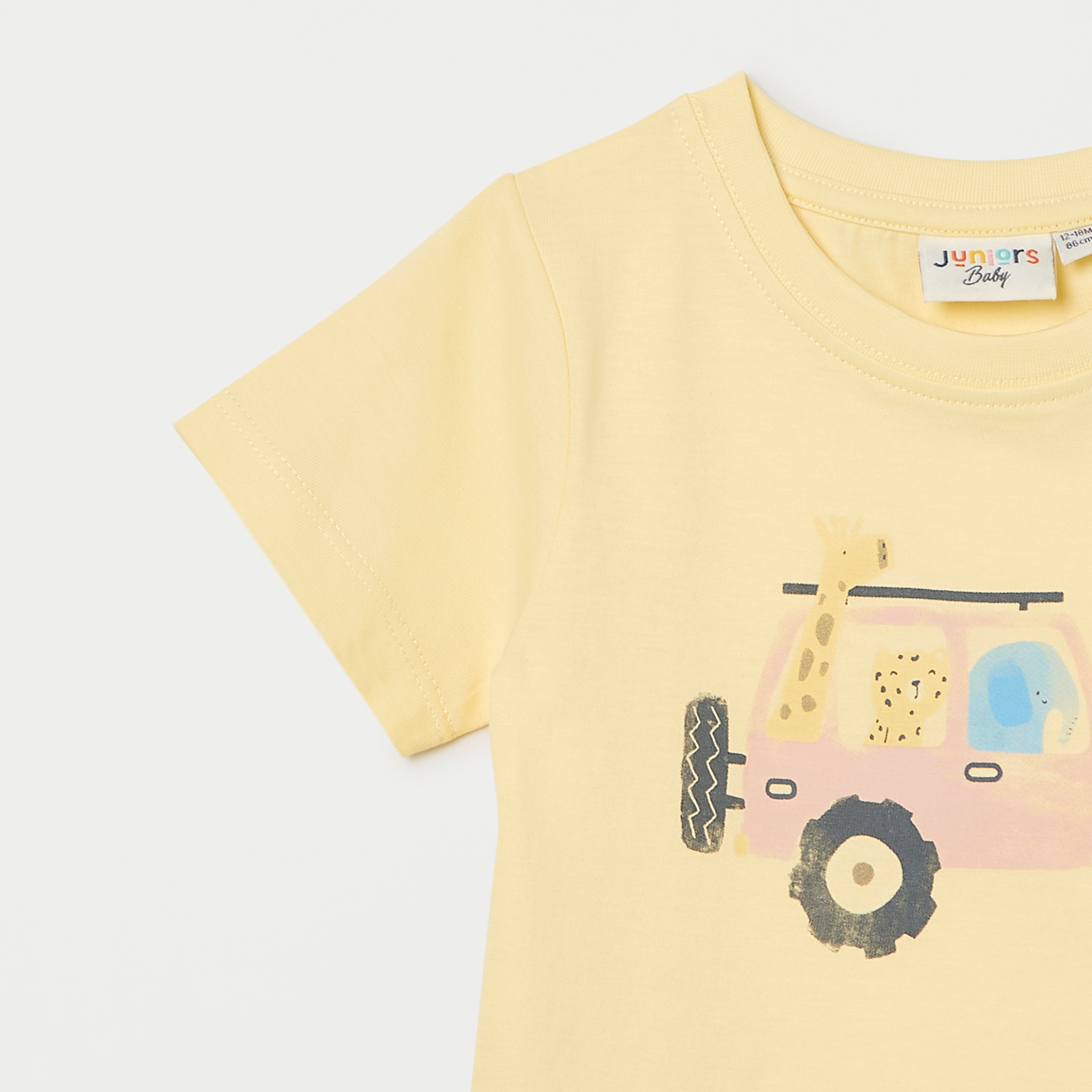 تيشيرت بياقة ضيقة وأكمام قصيرة وطبعات جرافيك من جونيورز-baby-boys-clothing-tshirtsandpolos-image-3