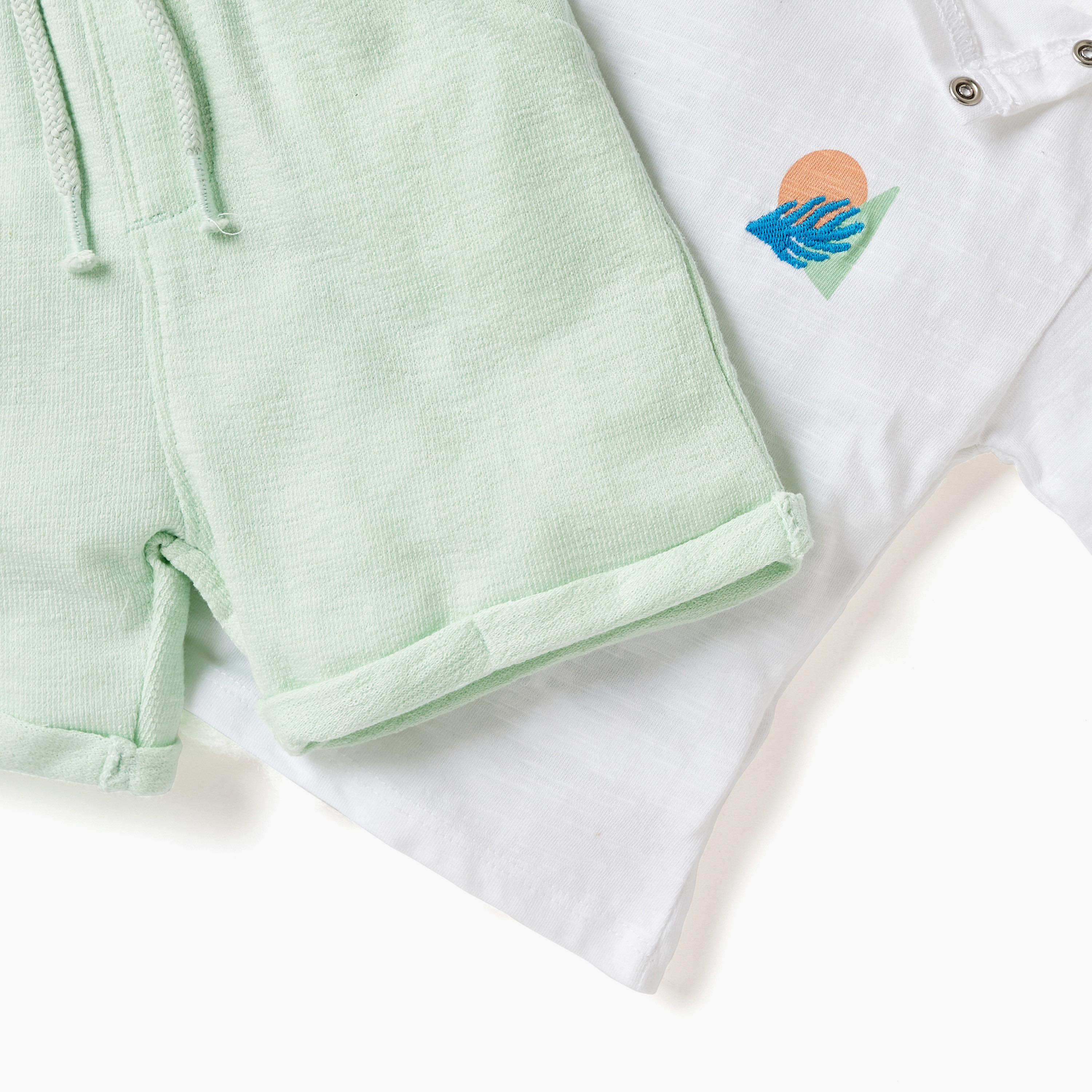 طقم تيشيرت بأكمام قصيرة وشورت من جونيورز-baby-boys-clothing-setsandcoords-image-5