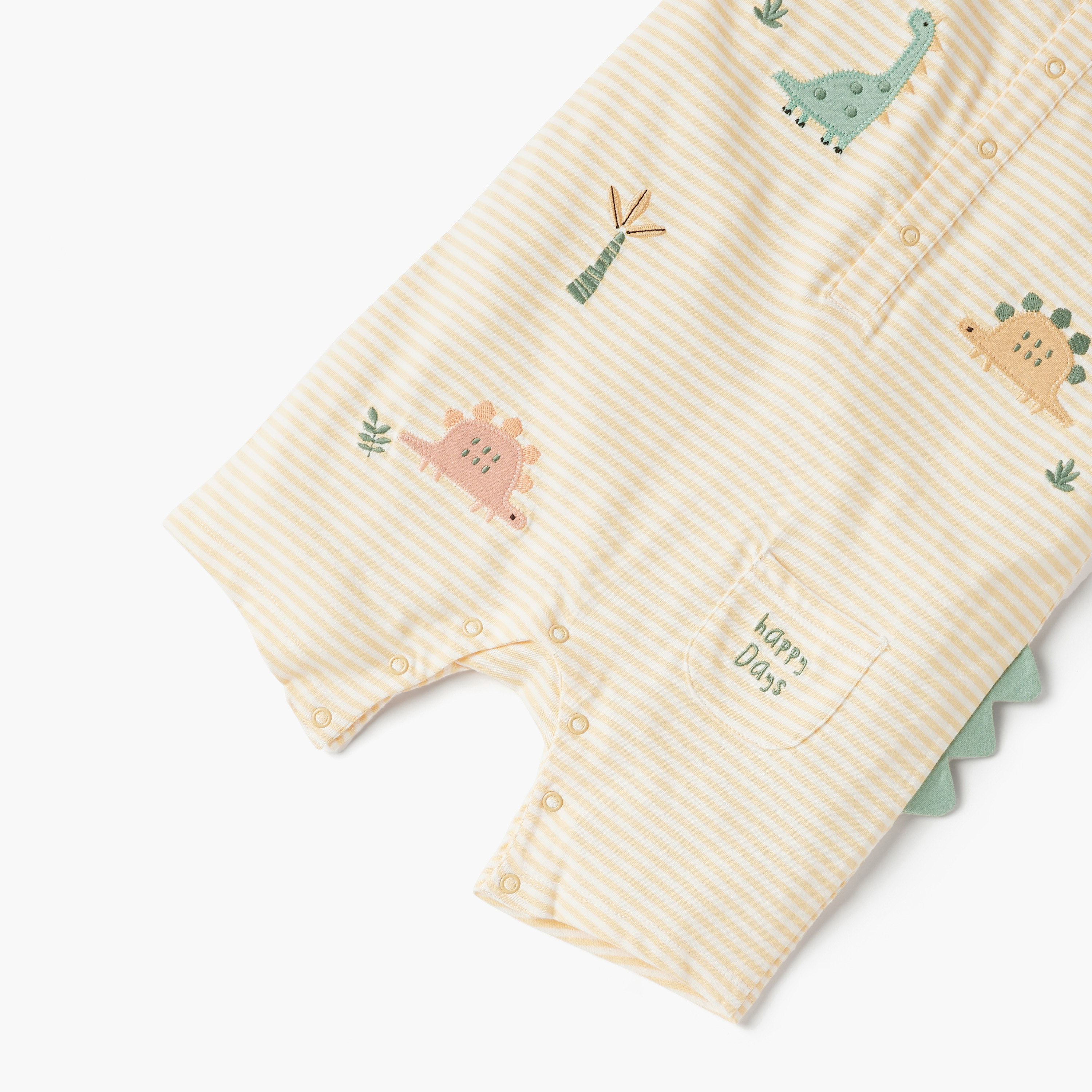 أفرول مخطط بأكمام قصيرة وزر إغلاق كبّاس من جونيورز-baby-boys-clothing-rompers-image-1