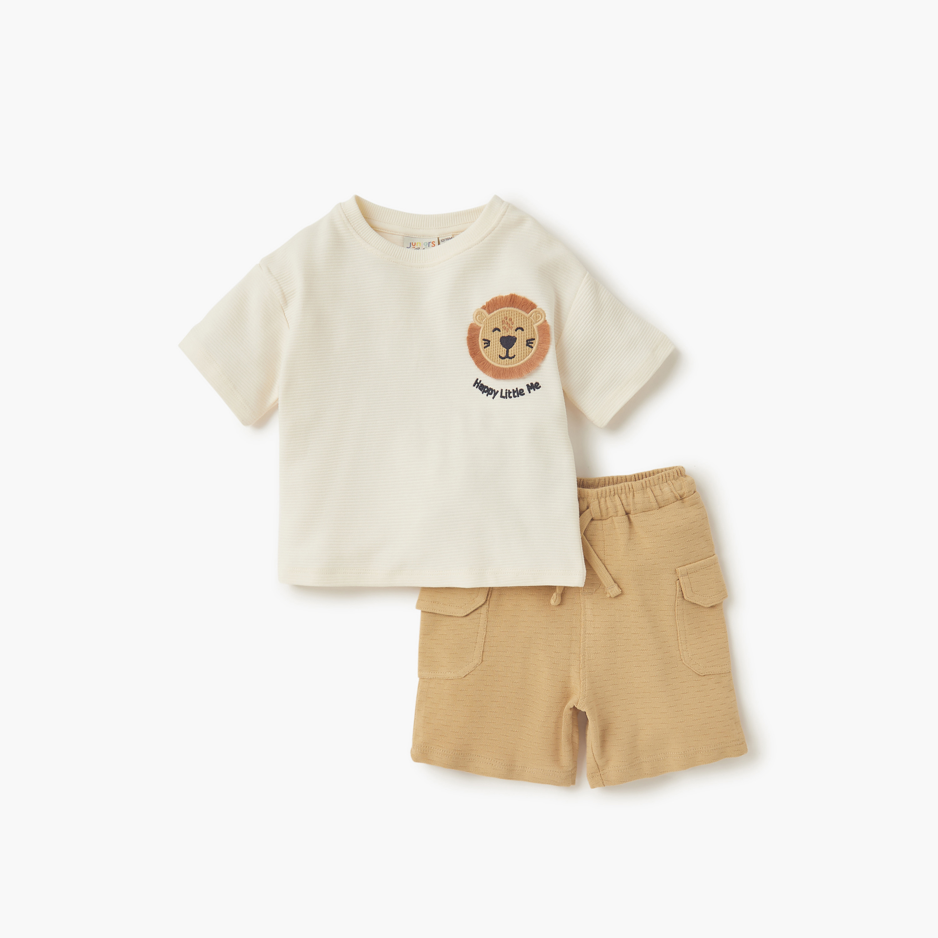 طقم تيشيرت مطرز مع شورت من جونيورز-baby-boys-clothing-setsandcoords-image-1
