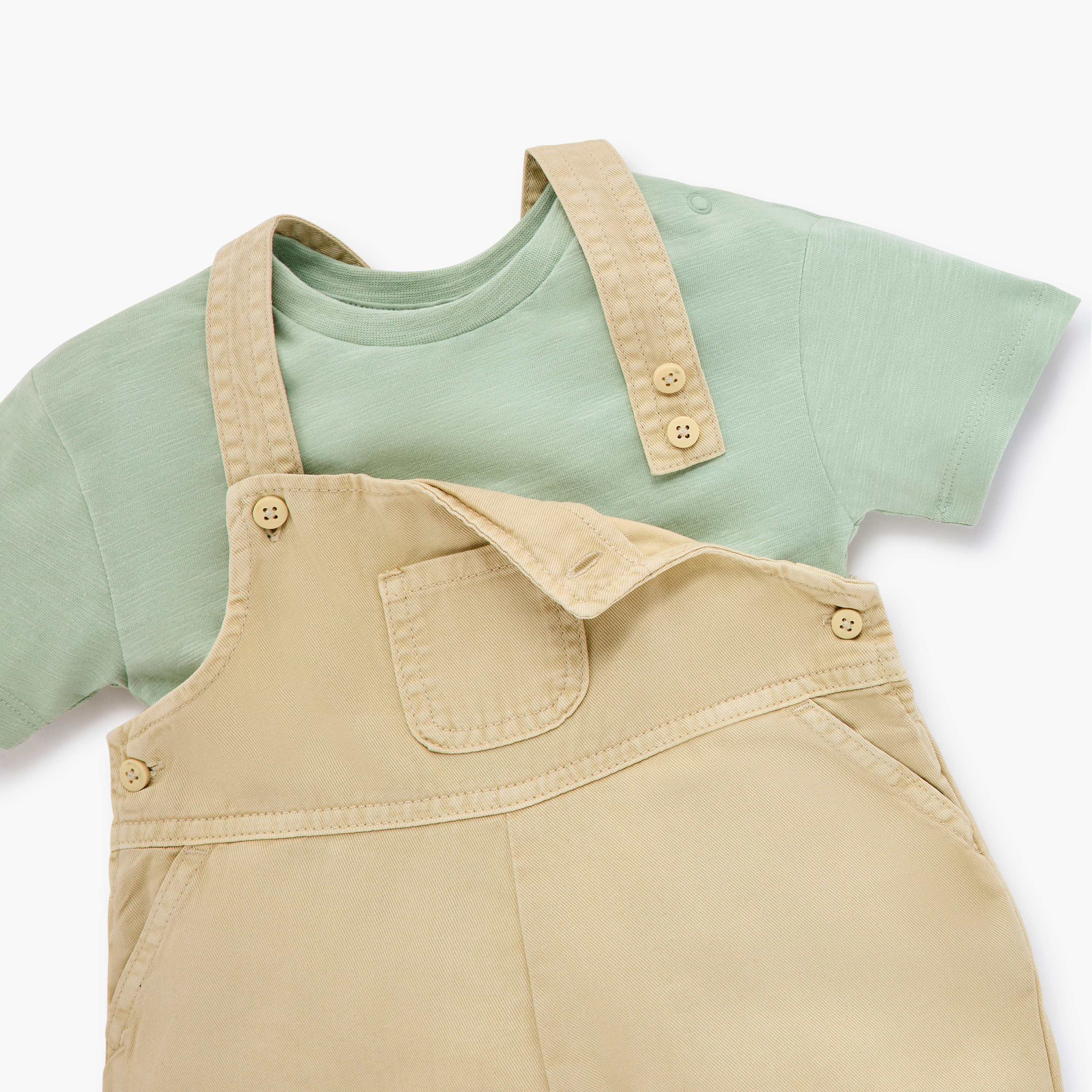 Juniors Solid T-shirt and Dungaree Set-baby-boys-clothing-setsandcoords-image-4