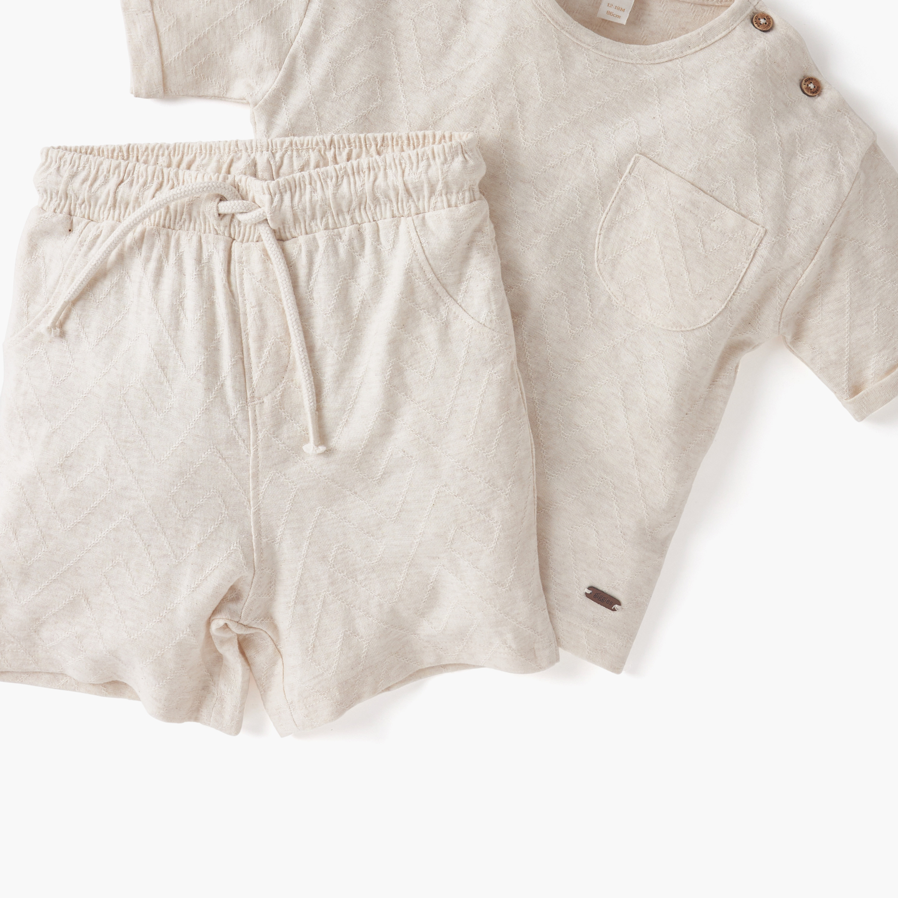 طقم شورت وتيشيرت بارز الملمس من جيجلز-baby-boys-clothing-setsandcoords-image-5