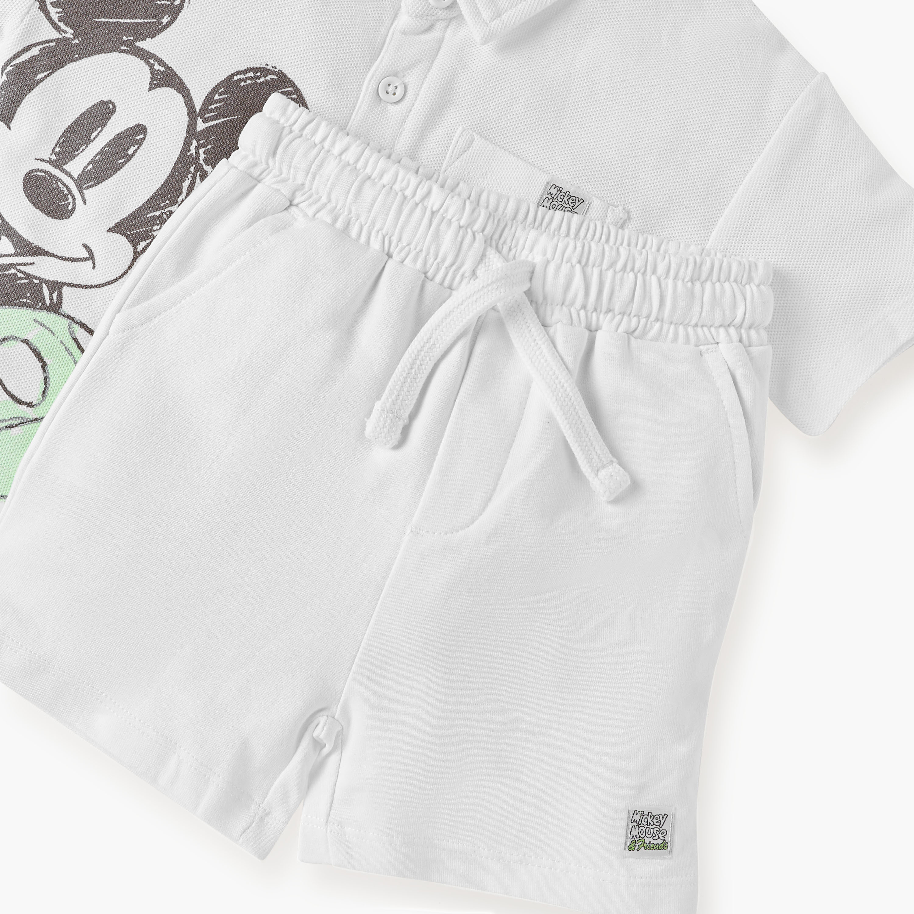 طقم تيشيرت وشورت بطبعات ميكي ماوس من ديزني-baby-boys-clothing-setsandcoords-image-5