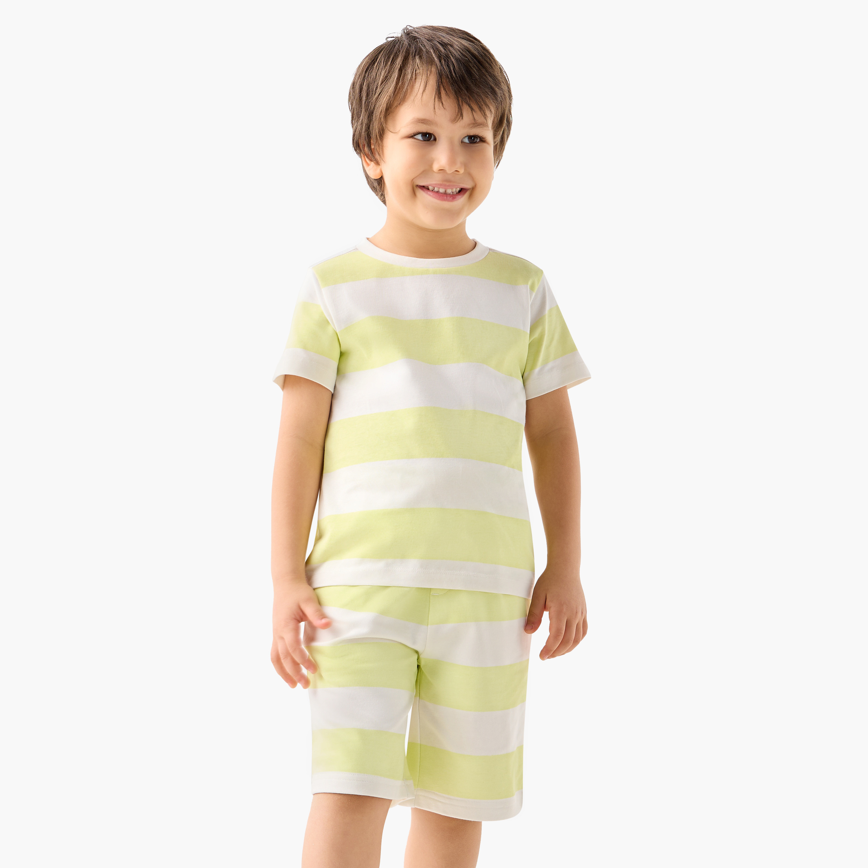 تيشيرت مقلم بياقة ضيقة وأكمام قصيرة من جونيورز-boys-clothing-tshirtsandpolos-image-2