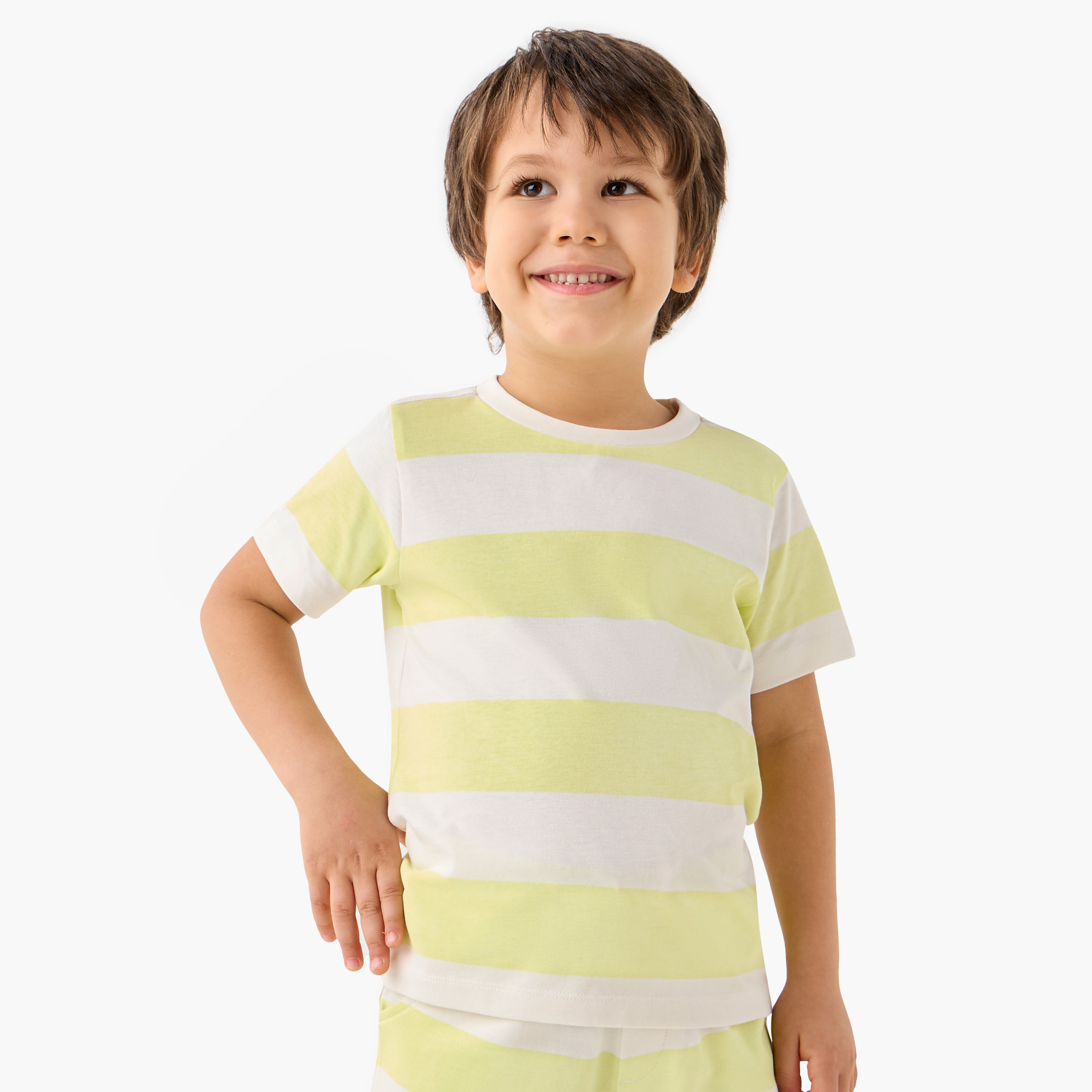 تيشيرت مقلم بياقة ضيقة وأكمام قصيرة من جونيورز-boys-clothing-tshirtsandpolos-image-4
