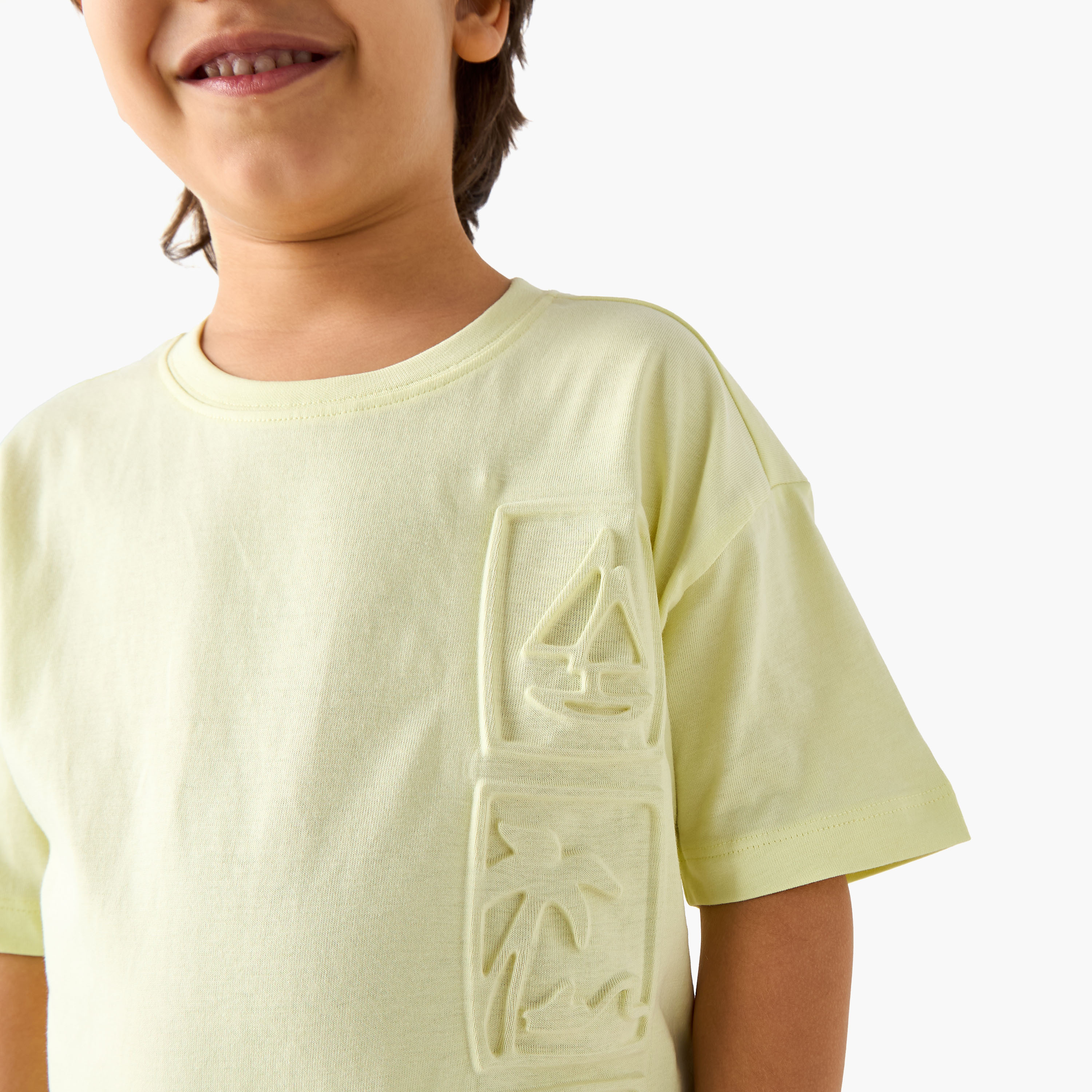 Juniors Embossed Detail T-shirt with Short Sleeves-boys-clothing-tshirtsandpolos-image-4
