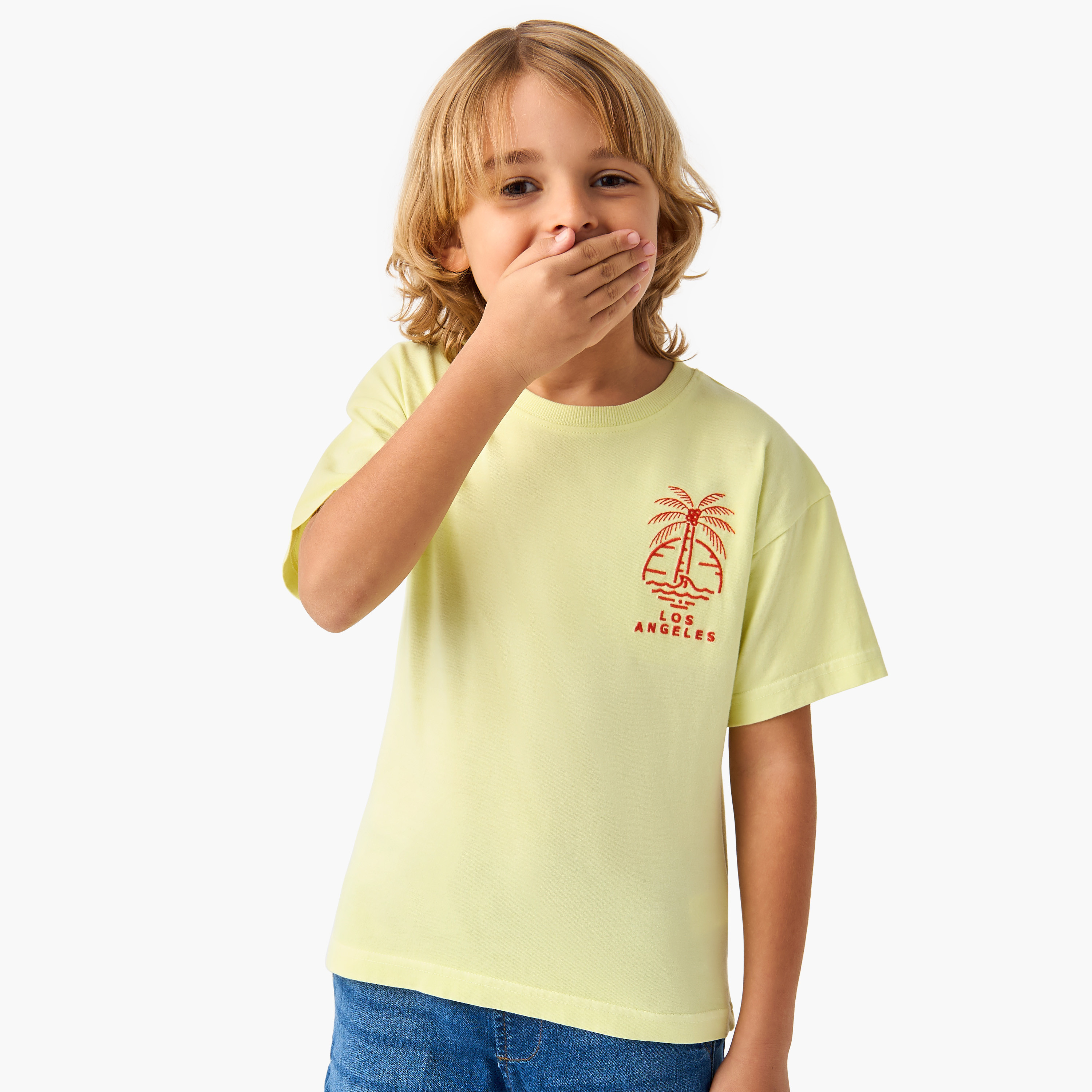 تيشيرت مطرز بأكمام قصيرة من جونيورز-boys-clothing-tshirtsandpolos-image-1