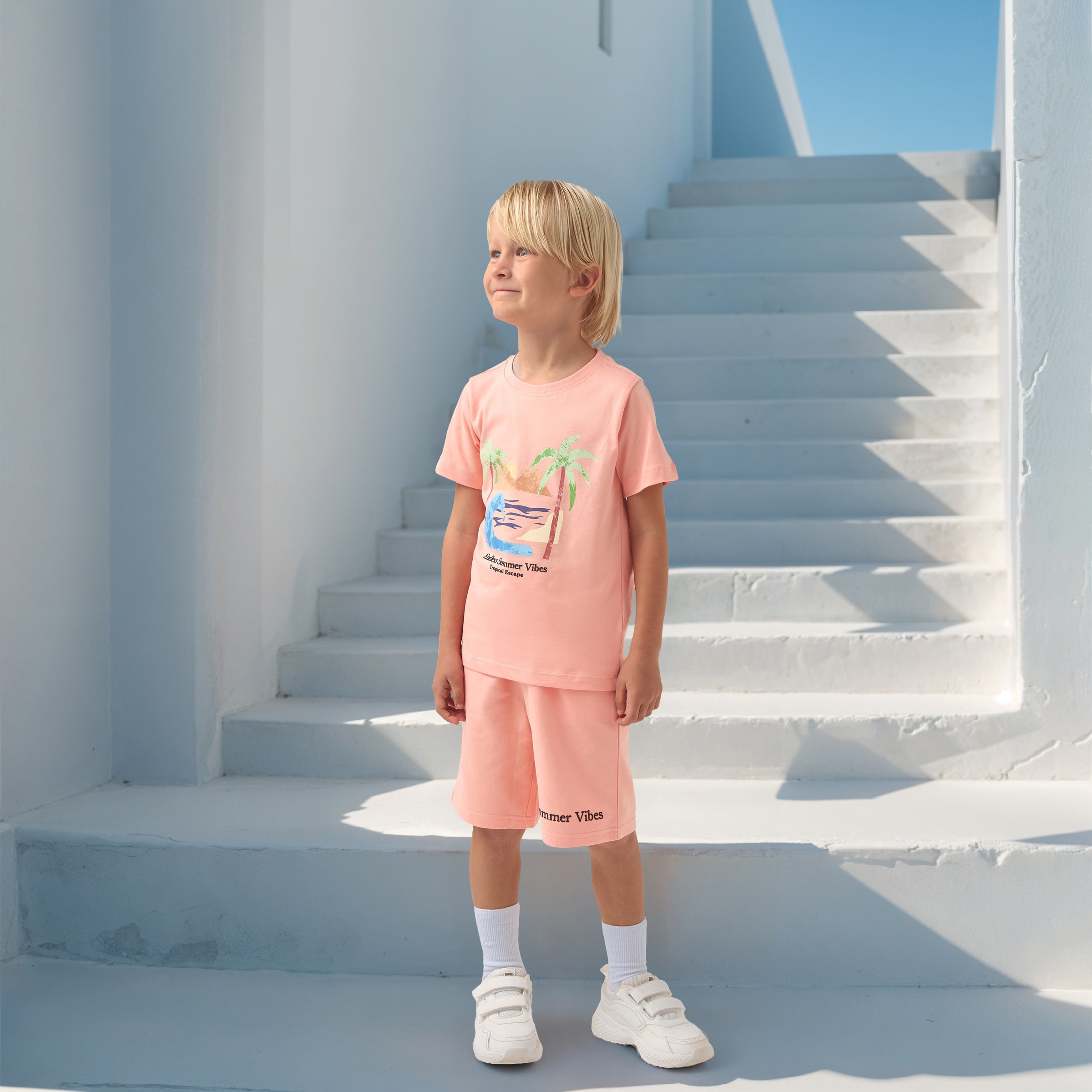 Juniors Beach Print T-shirt with Crew Neck and Short Sleeves-boys-clothing-tshirtsandpolos-image-2