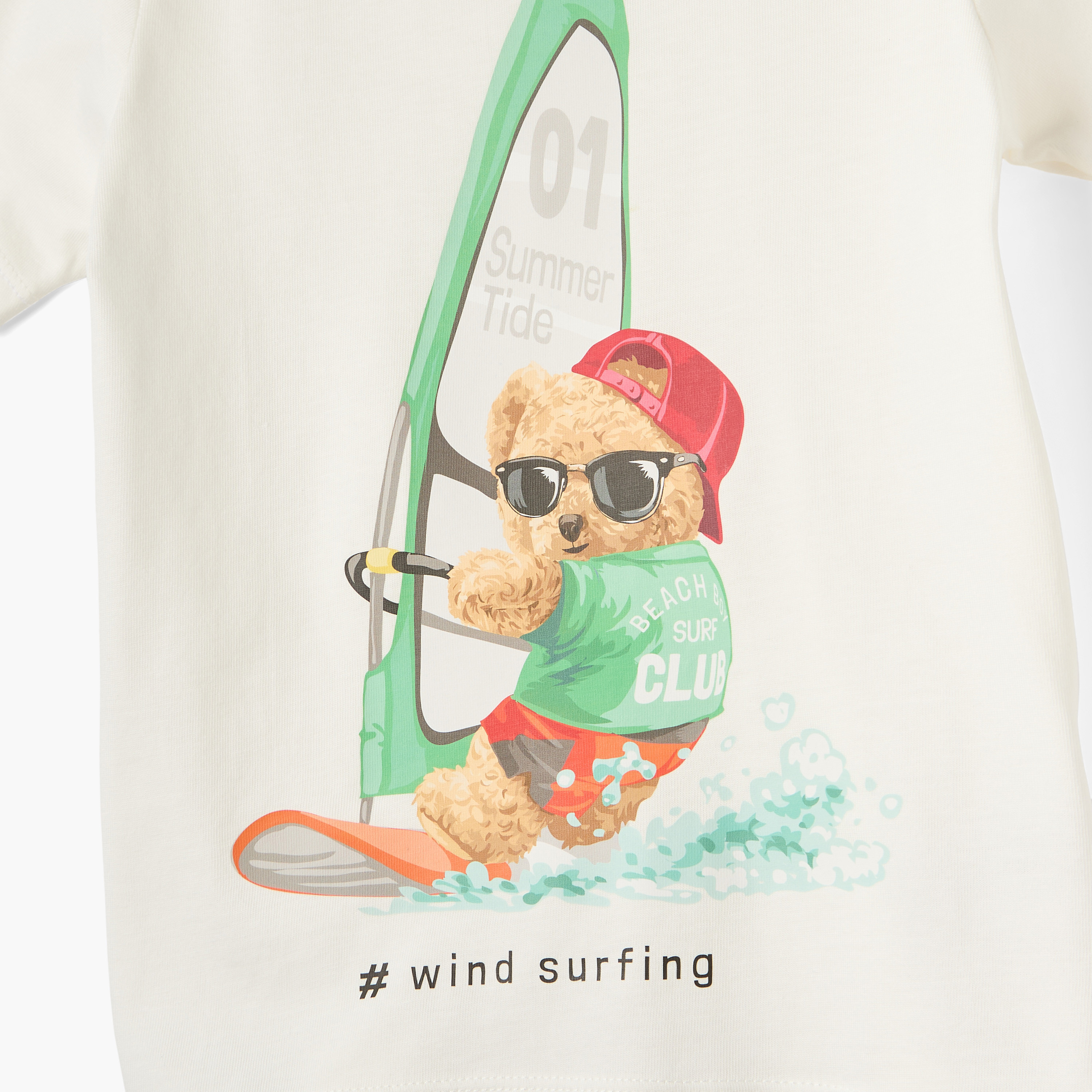 تيشيرت بياقة ضيقة وطبعات جرافيك من جونيورز-boys-clothing-tshirtsandpolos-image-4