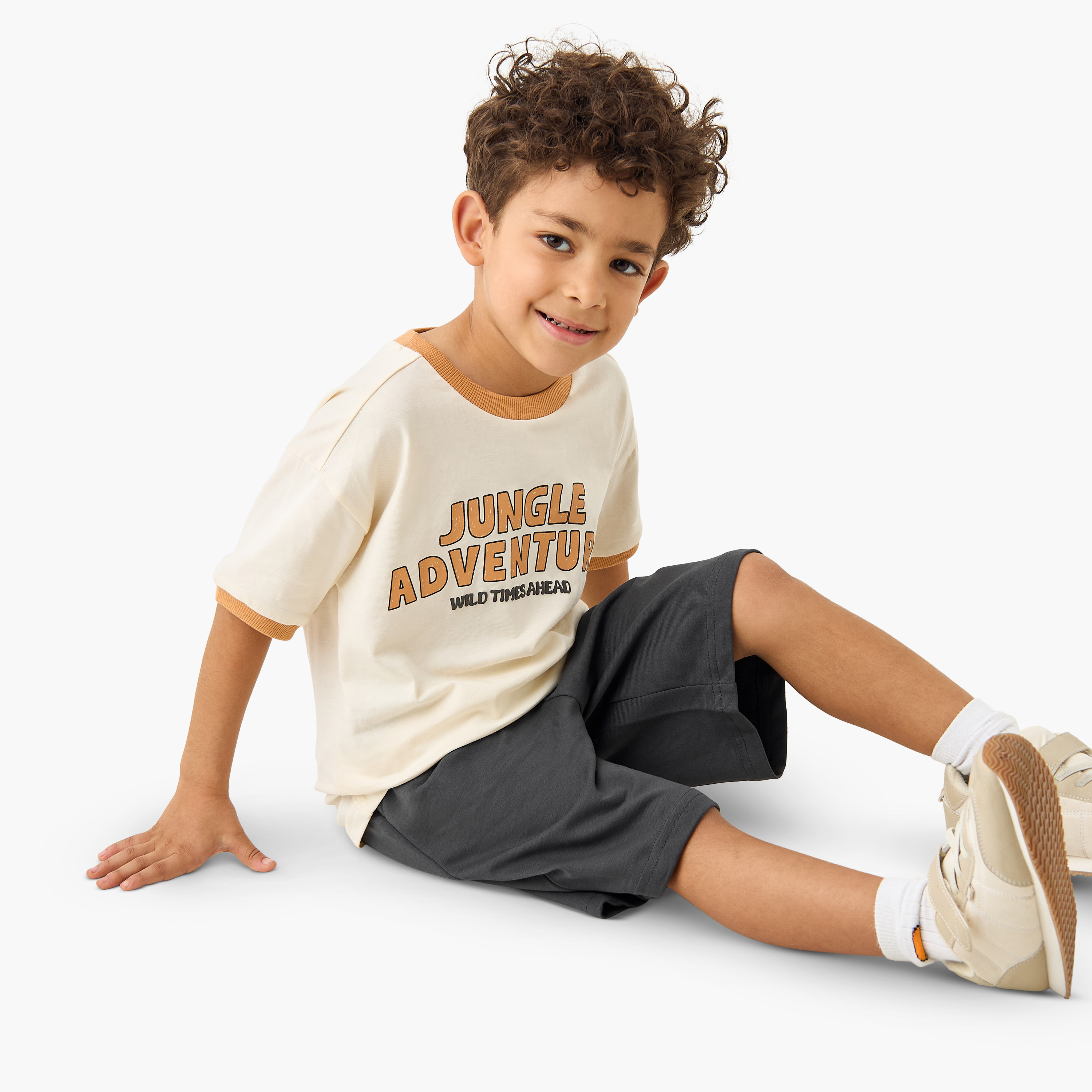 Juniors Graphic Print Crew Neck T-shirt with Short Sleeves-boys-clothing-tshirtsandpolos-image-2