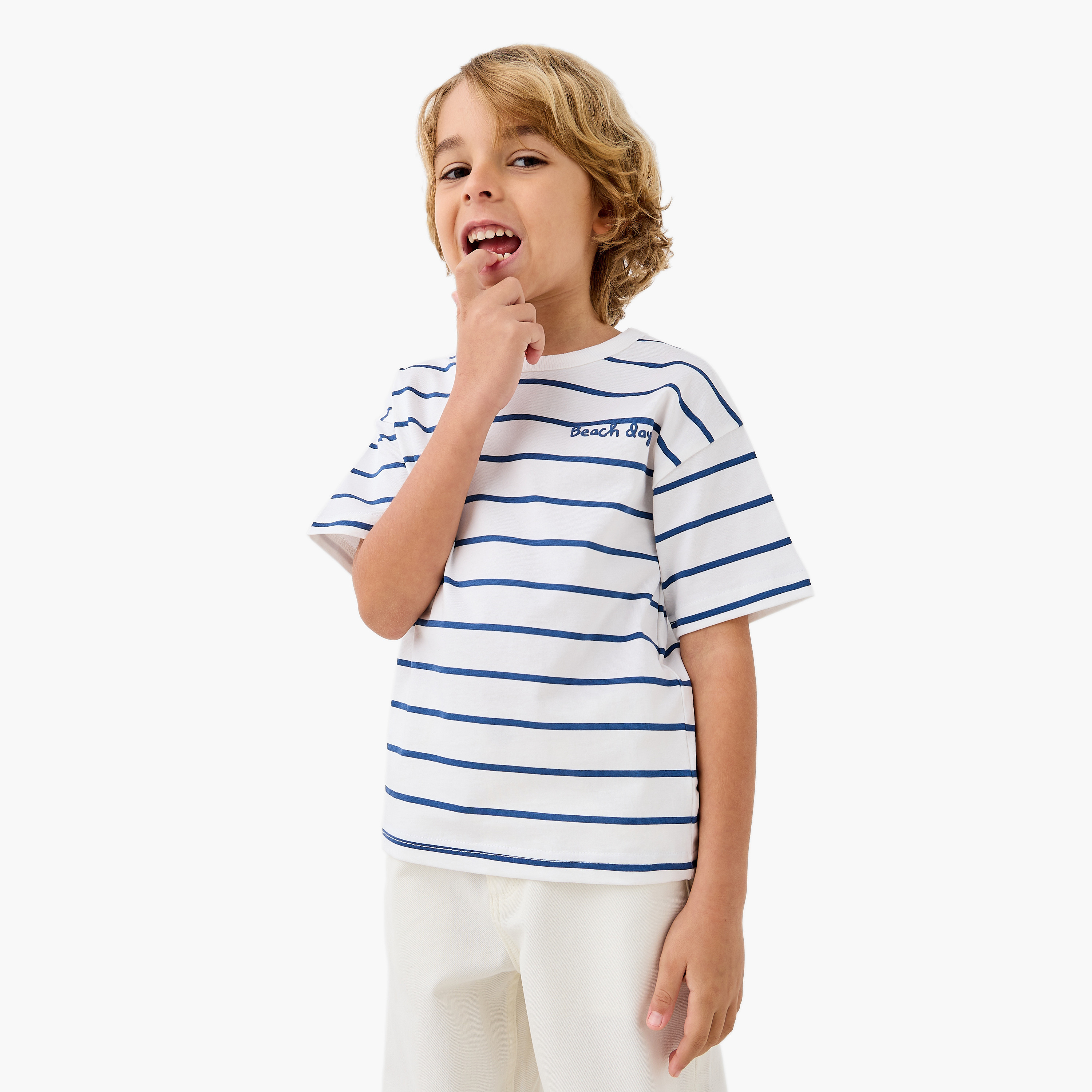 تيشيرت مخطط بياقة ضيقة وأكمام قصيرة من جونيورز-boys-clothing-tshirtsandpolos-image-1
