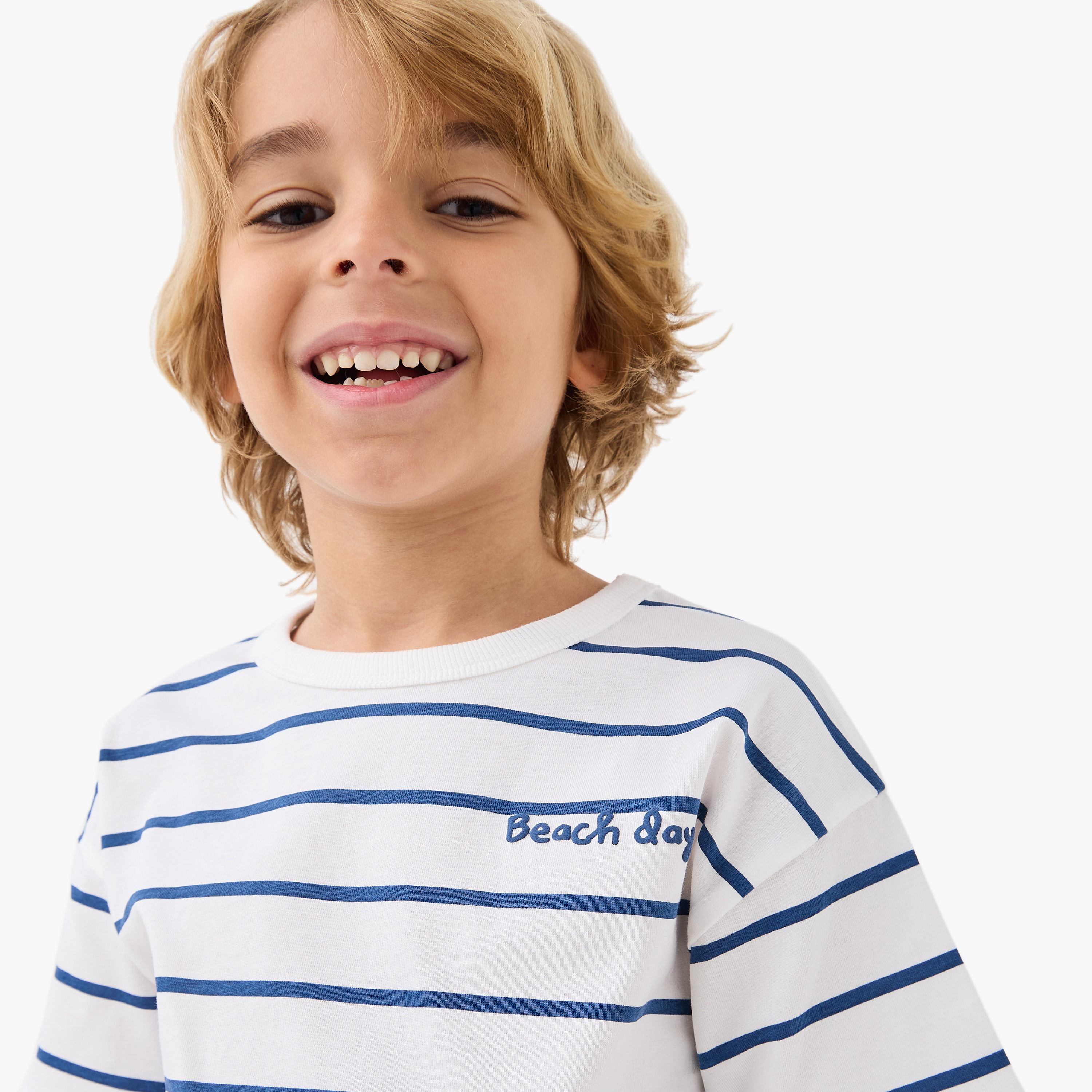 تيشيرت مخطط بياقة ضيقة وأكمام قصيرة من جونيورز-boys-clothing-tshirtsandpolos-image-4