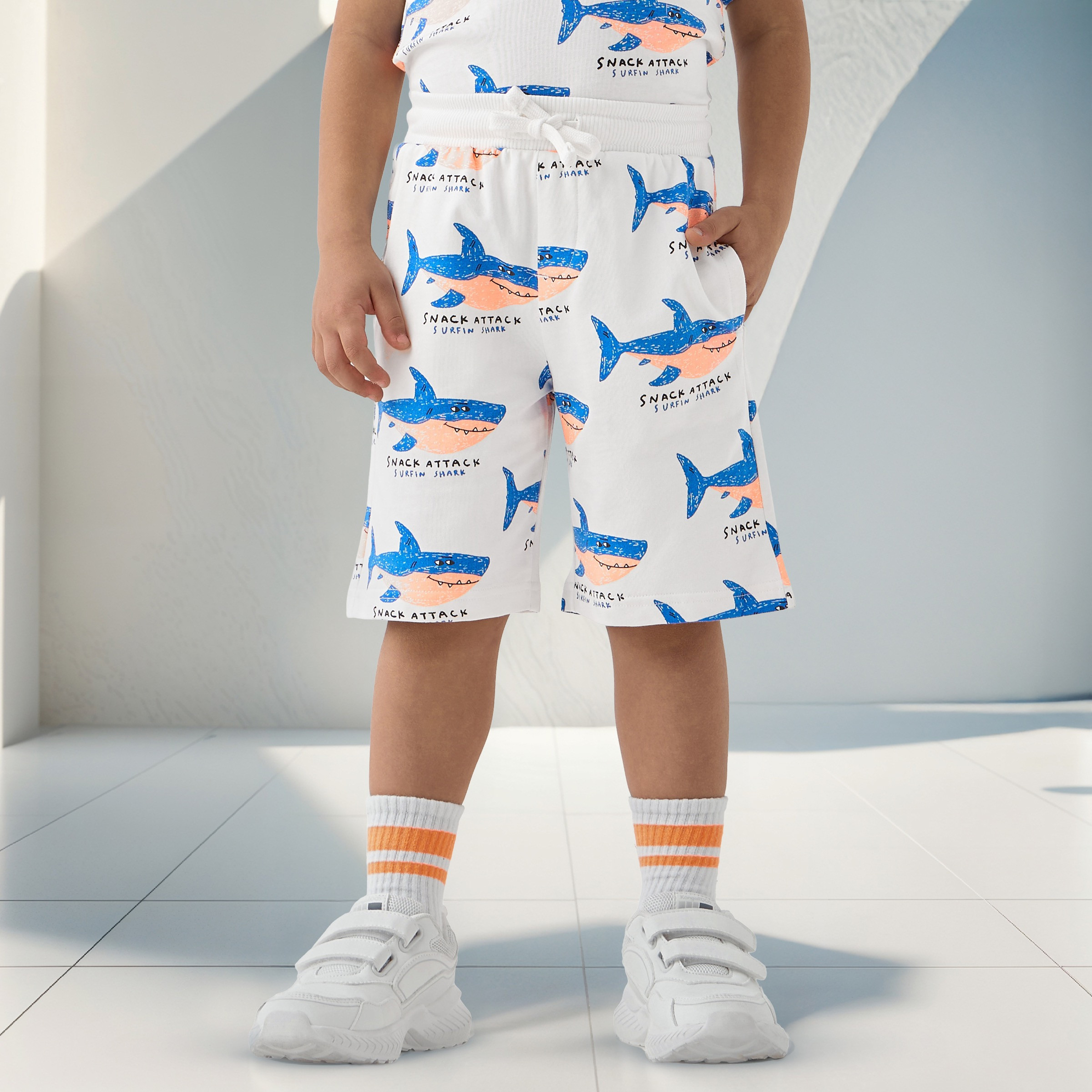 Juniors Shark Print Shorts with Elasticated Drawstring Closure and Pockets-boys-clothing-bottoms-shorts-image-1
