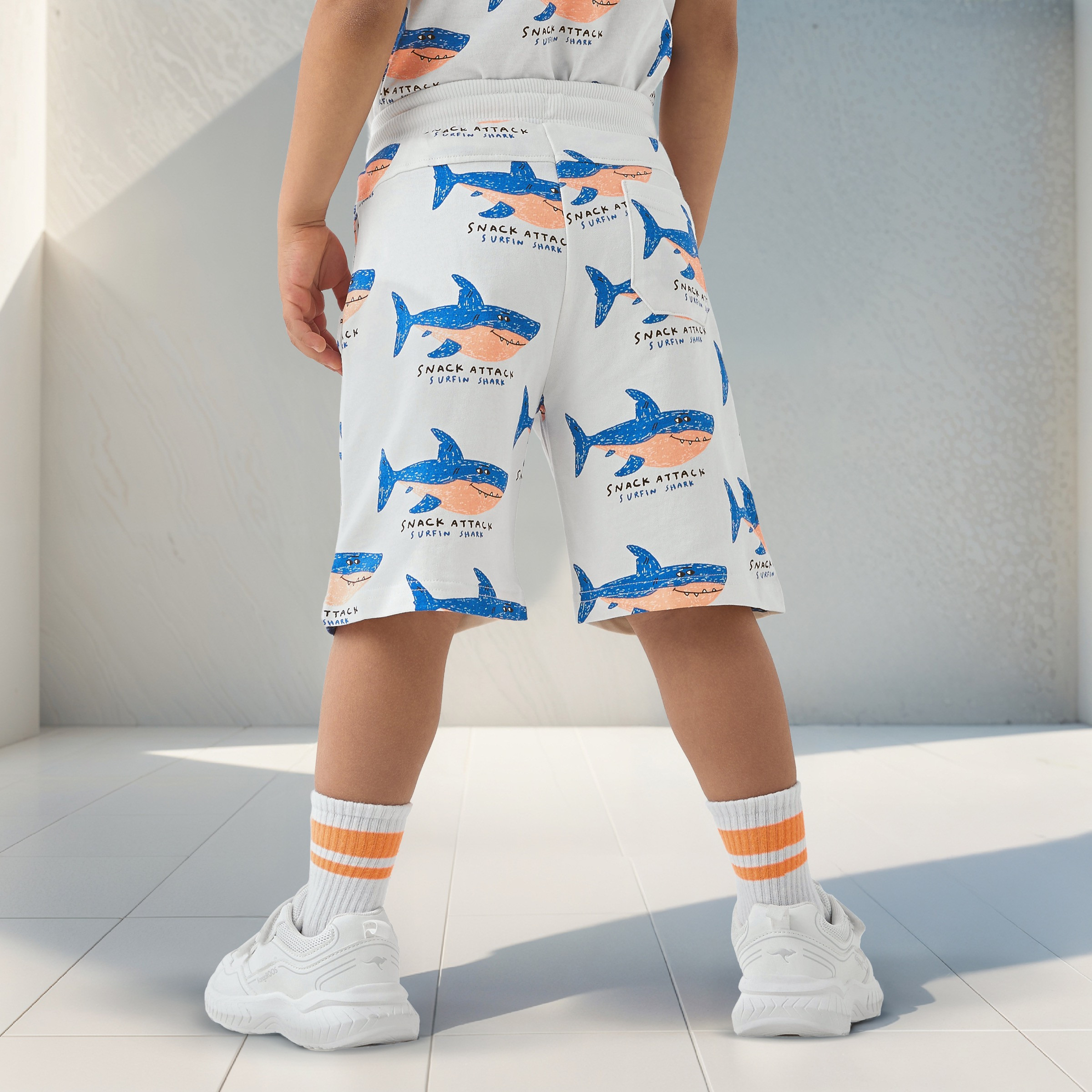 Juniors Shark Print Shorts with Elasticated Drawstring Closure and Pockets-boys-clothing-bottoms-shorts-image-3