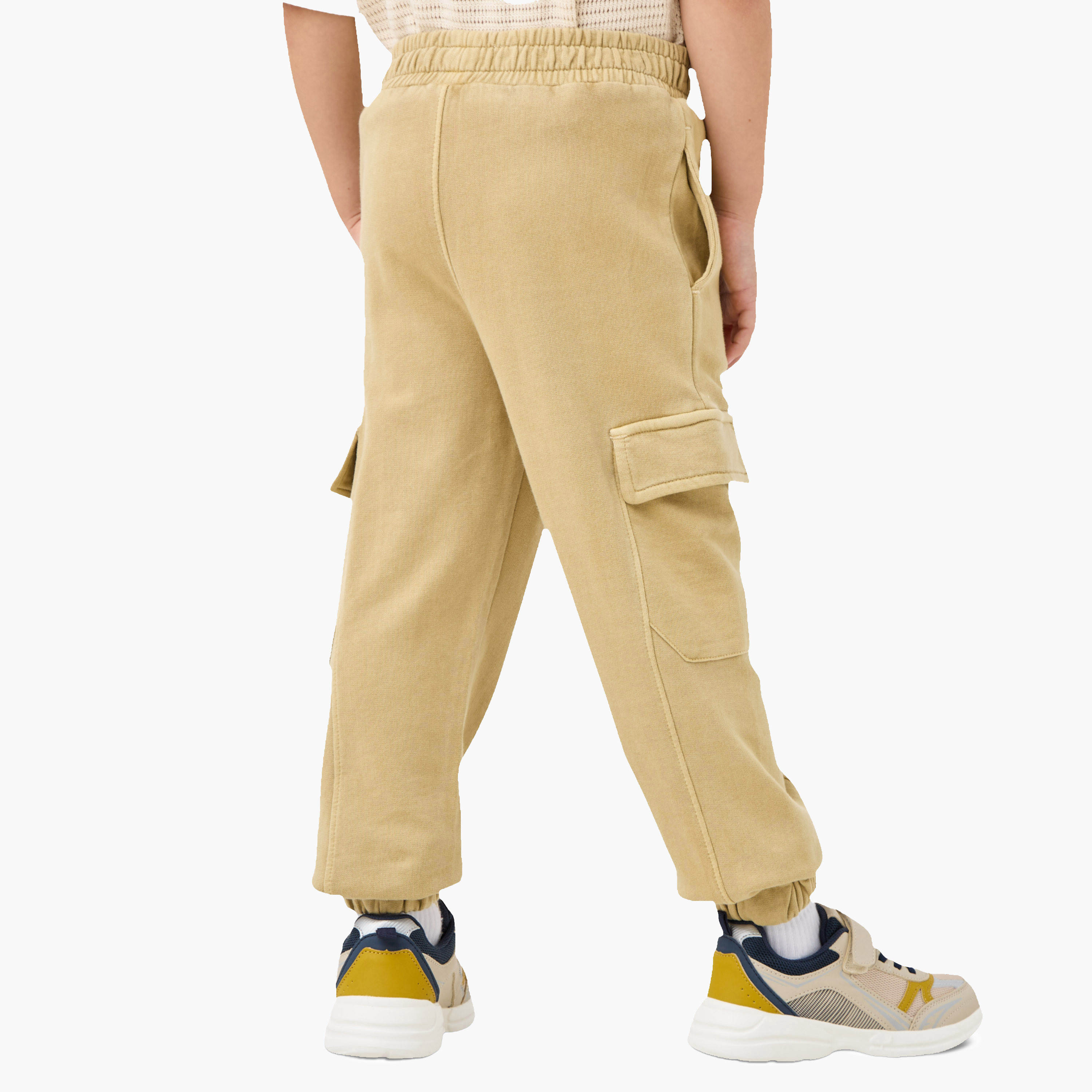 بنطلون رياضي سادة بجيوب ورباط إغلاق مطاطي من جونيورز-boys-clothing-bottoms-joggersandtrackpants-image-3