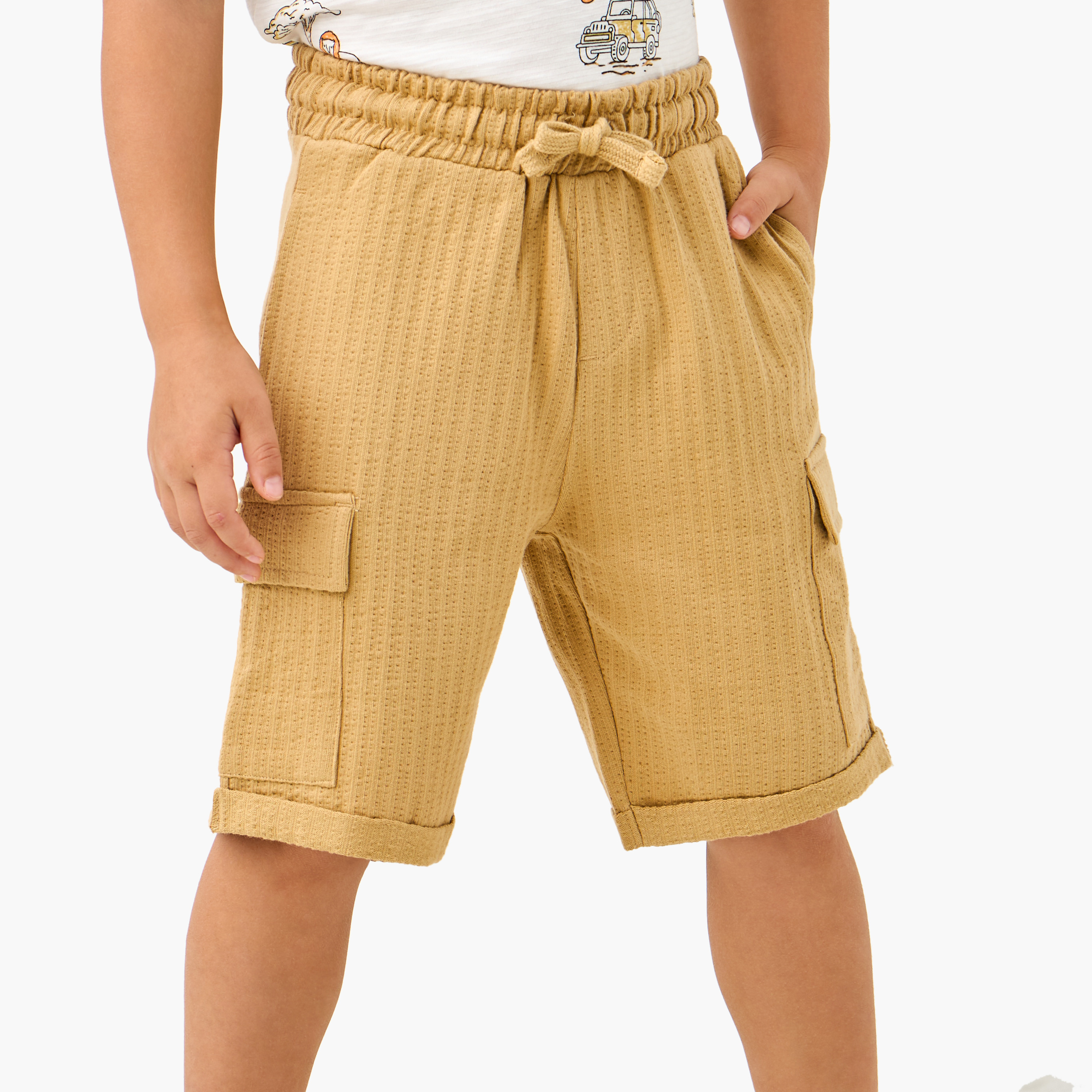 طقم شورت كارجو وتيشيرت بطبعات من جونيورز-boys-clothing-setsandcoords-image-3
