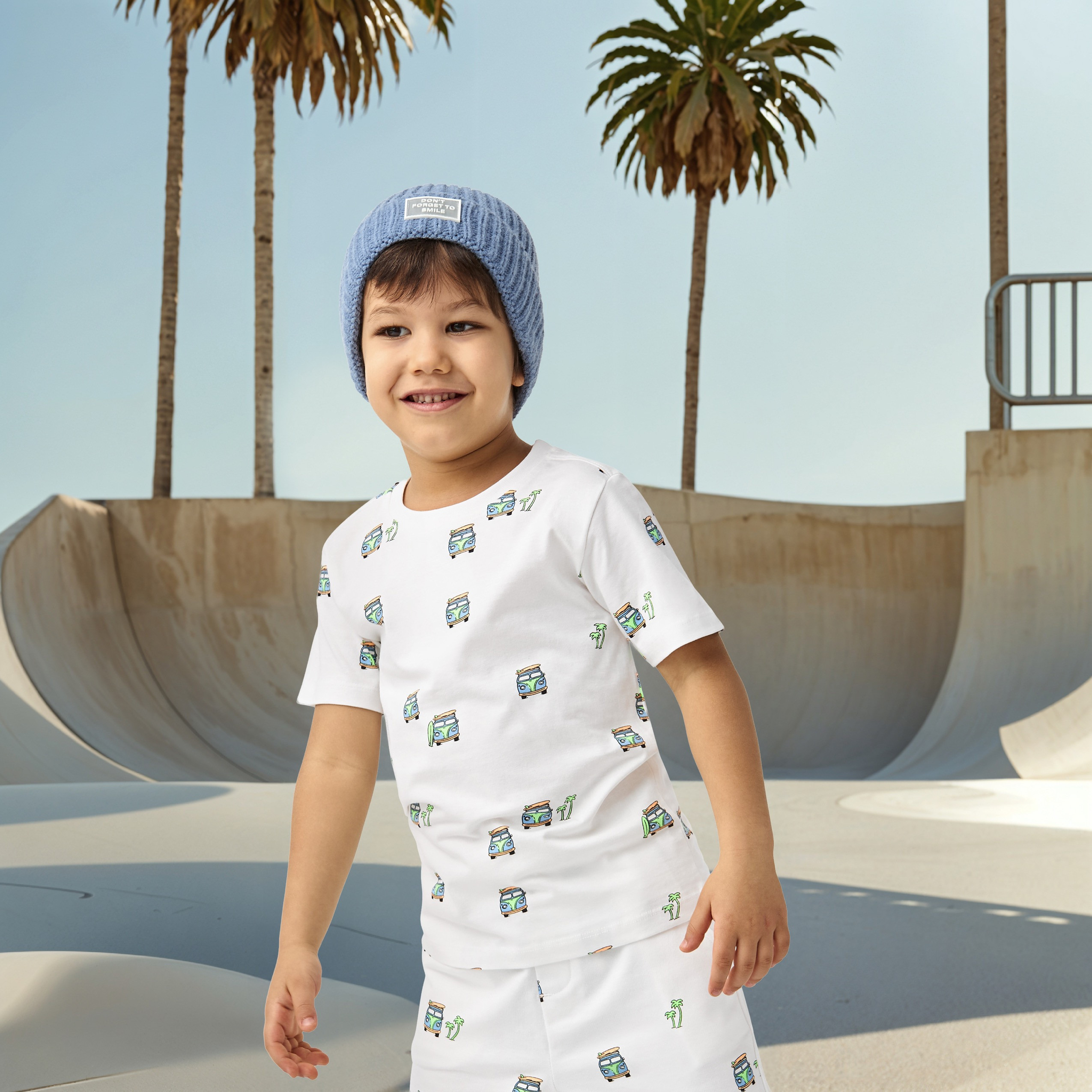 شورت بطبعات مع تيشيرتات من جونيورز-boys-clothing-setsandcoords-image-4