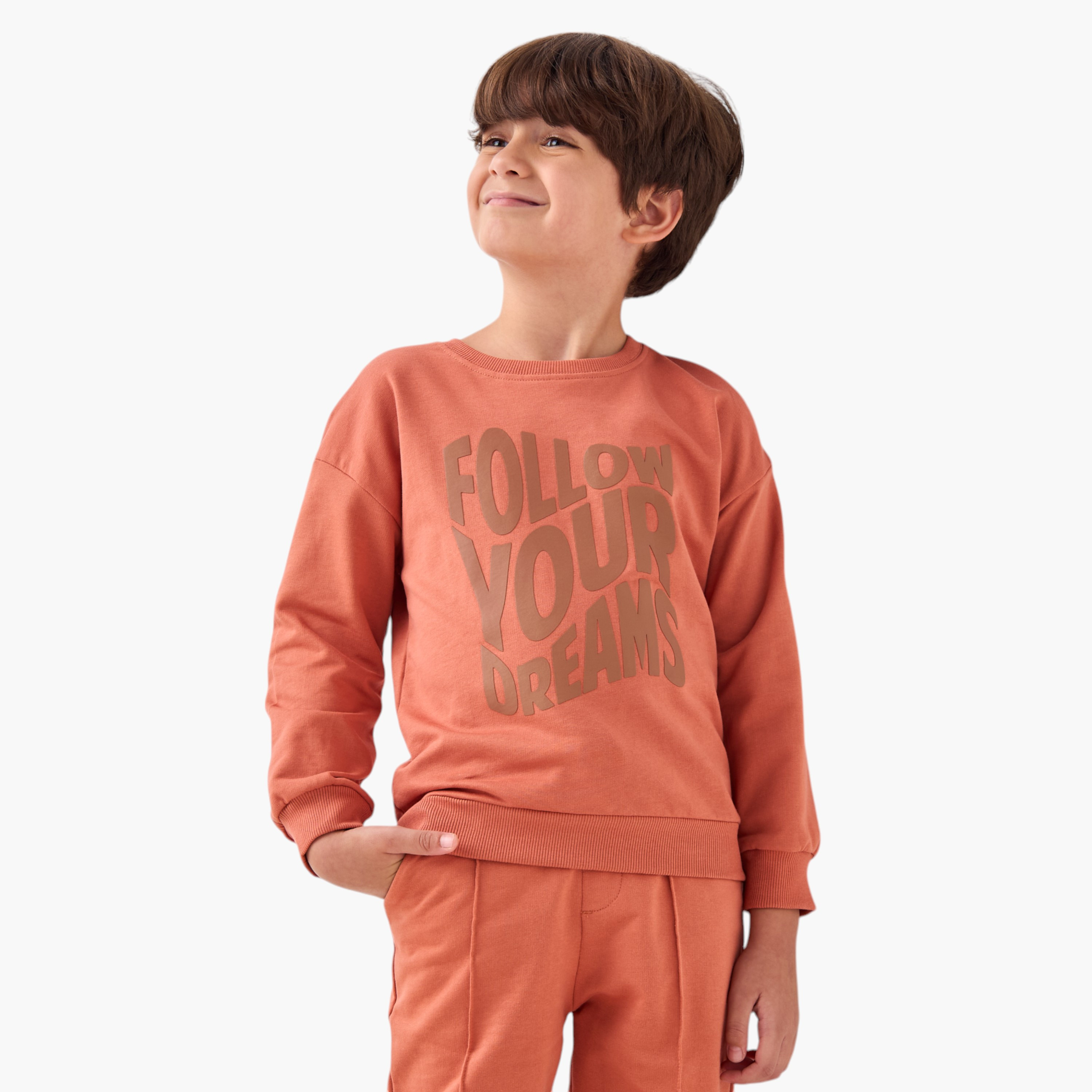 بلوفر بياقة ضيّقة وأكمام طويلة وطبعات من جونيورز-boys-clothing-sweatshirts-image-4