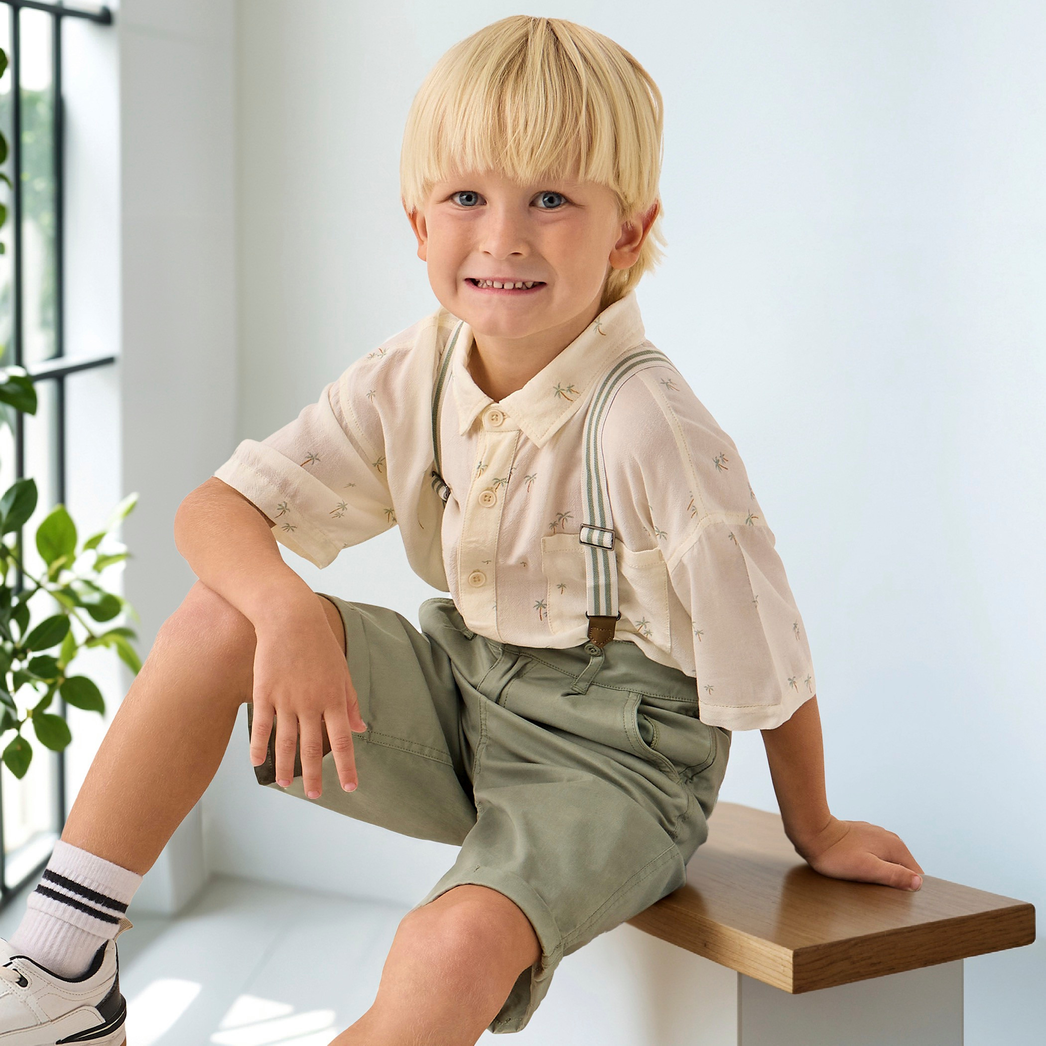 Juniors Solid Shorts with Pockets and Button Closure-boys-clothing-bottoms-shorts-image-3