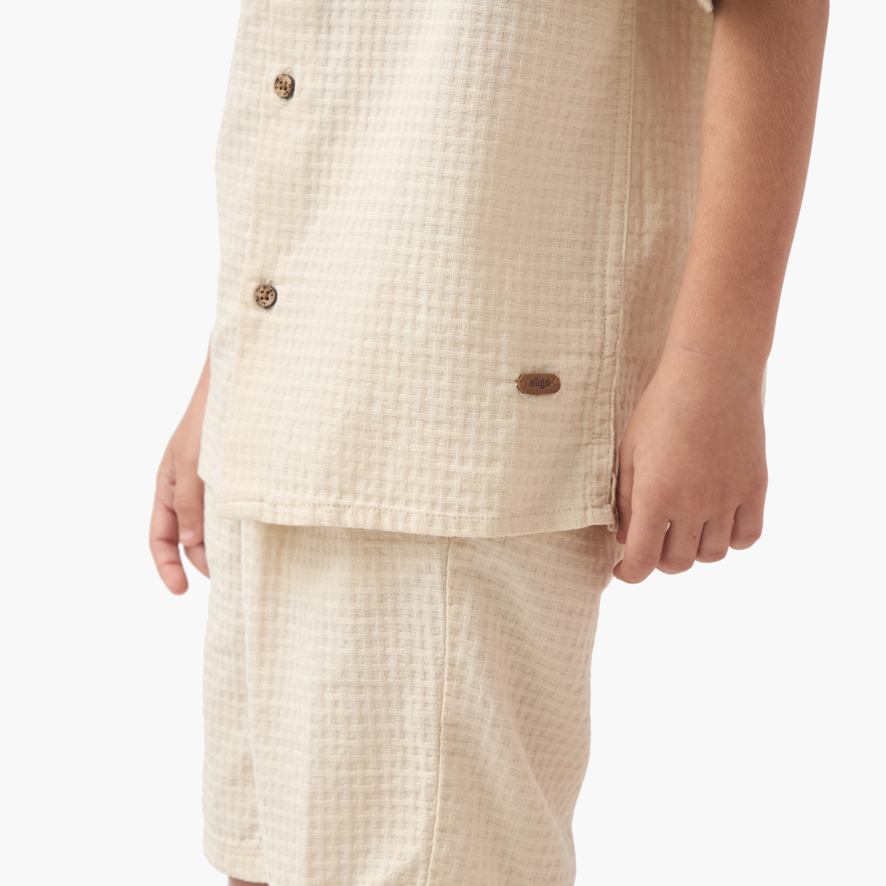 طقم شورت وقميص وافل بارز الملمس بياقة عادية-boys-clothing-setsandcoords-image-5
