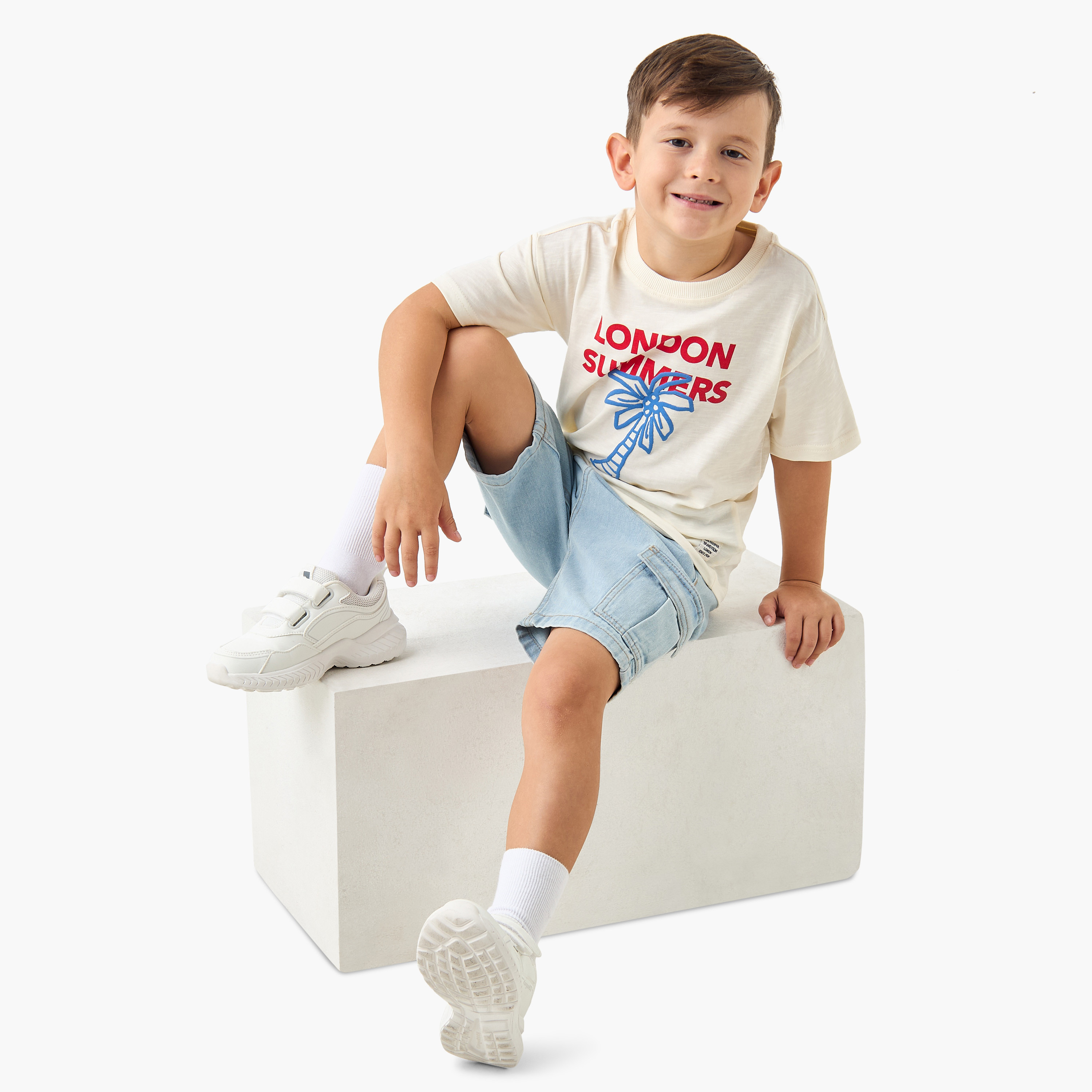 تيشيرت بطبعات وياقة ضيقة وأكمام قصيرة من لي كوبر-boys-clothing-tshirtsandpolos-image-2