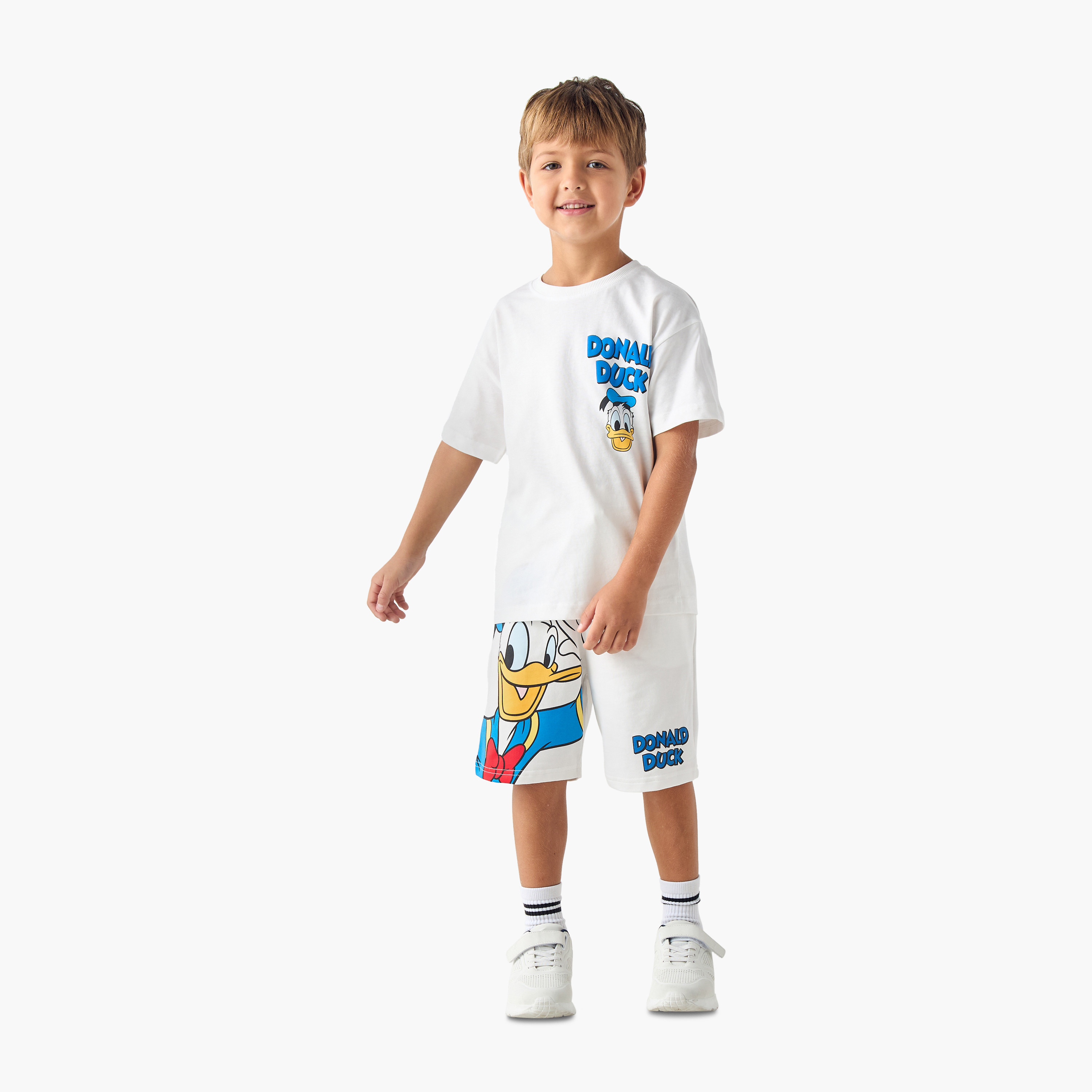 طقم شورت وتيشيرت بطبعات دونالد داك-boys-clothing-setsandcoords-image-1