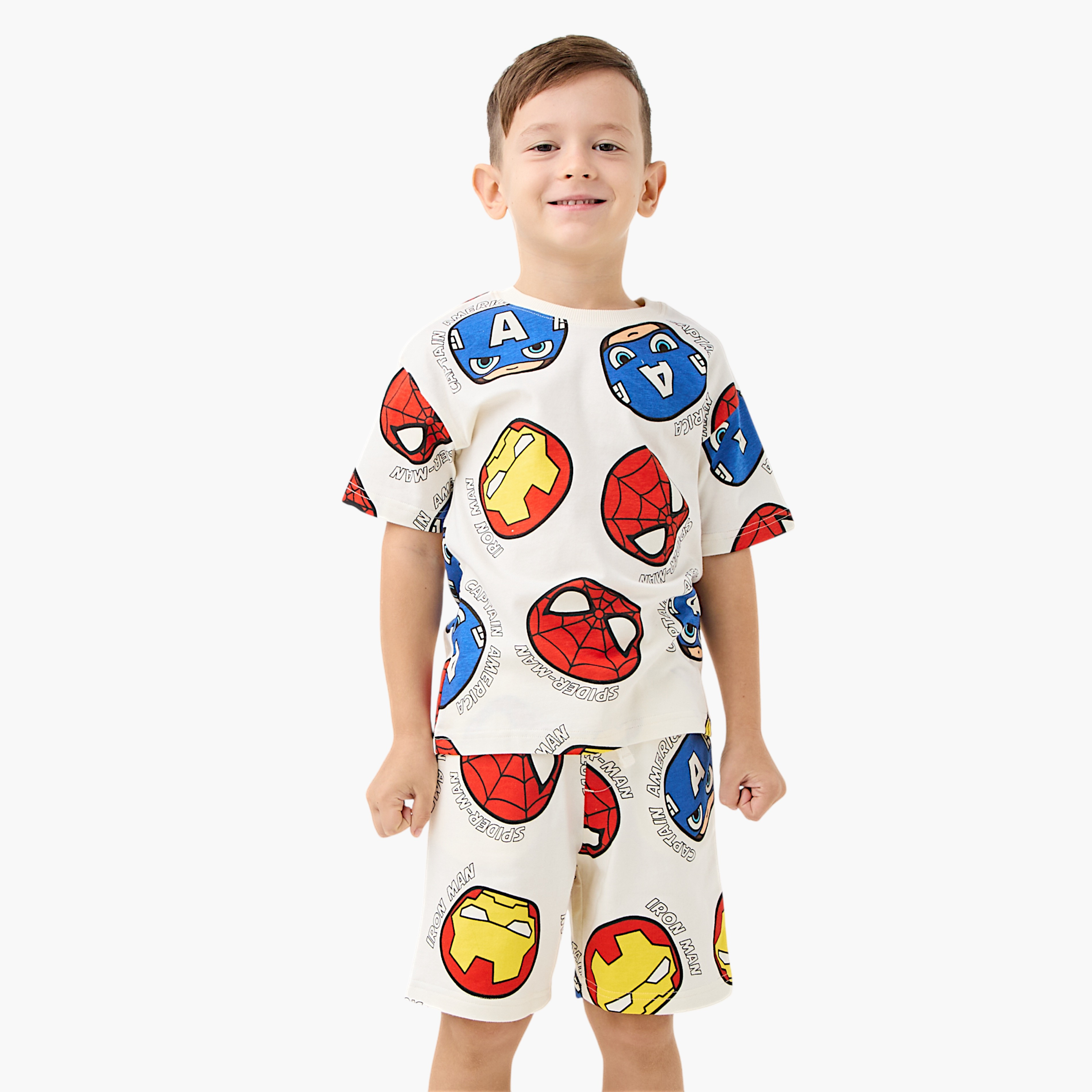 طقم شورت وتيشيرت بطبعات أفينجيرز-boys-clothing-setsandcoords-image-2