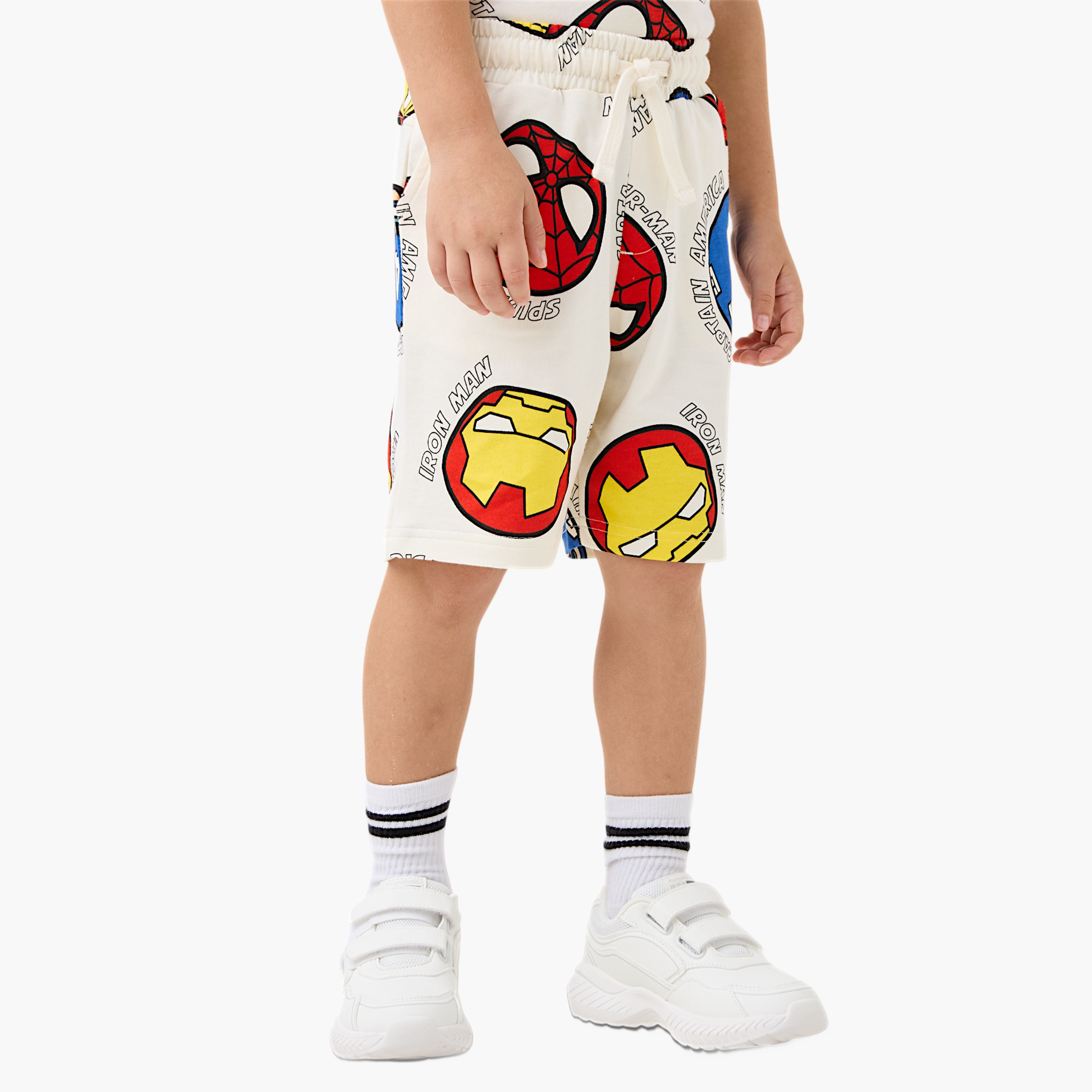 طقم شورت وتيشيرت بطبعات أفينجيرز-boys-clothing-setsandcoords-image-4
