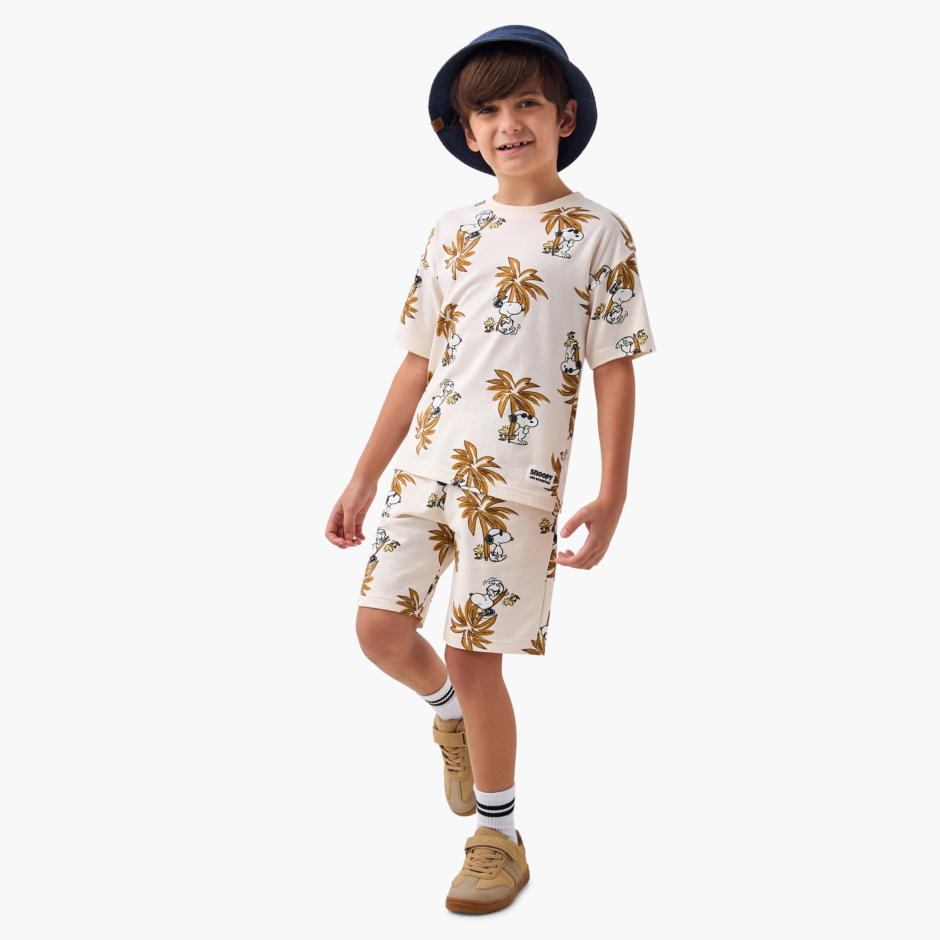 Snoopy Print T-shirt and Shorts Set-baby-boys-clothing-setsandcoords-image-1