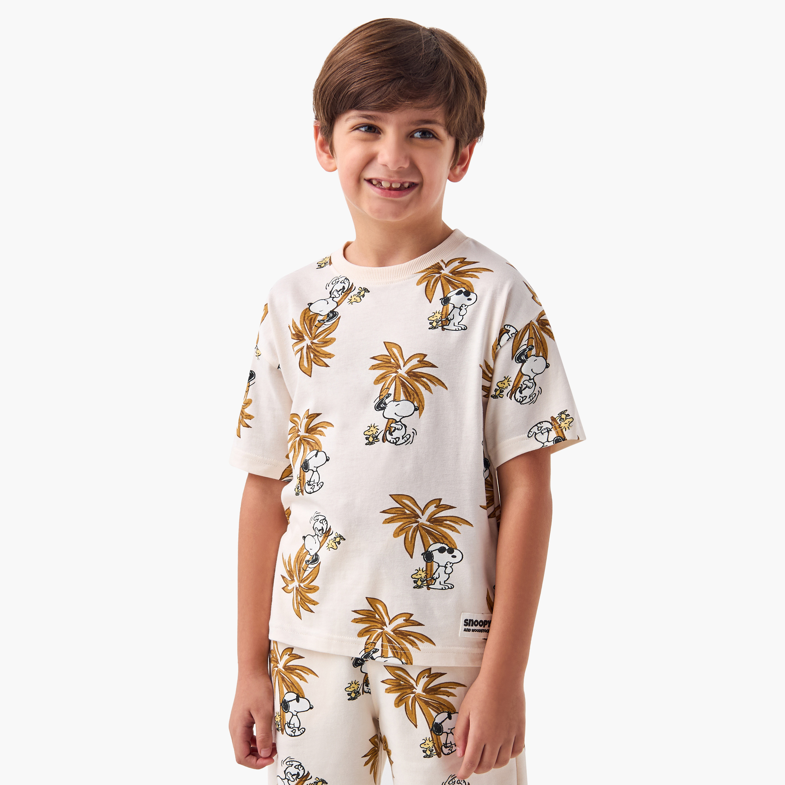 Snoopy Print T-shirt and Shorts Set-baby-boys-clothing-setsandcoords-image-2