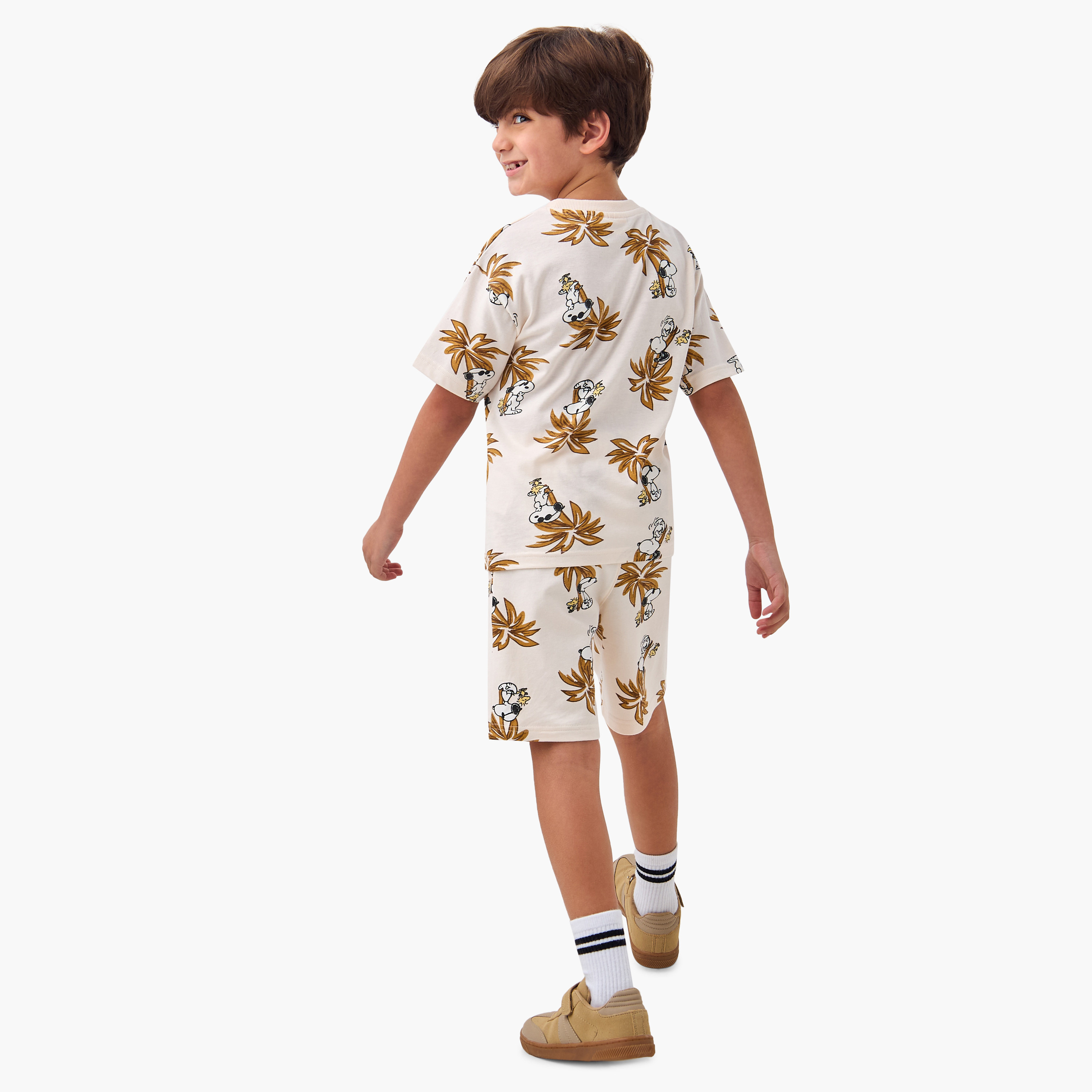 Snoopy Print T-shirt and Shorts Set-baby-boys-clothing-setsandcoords-image-4