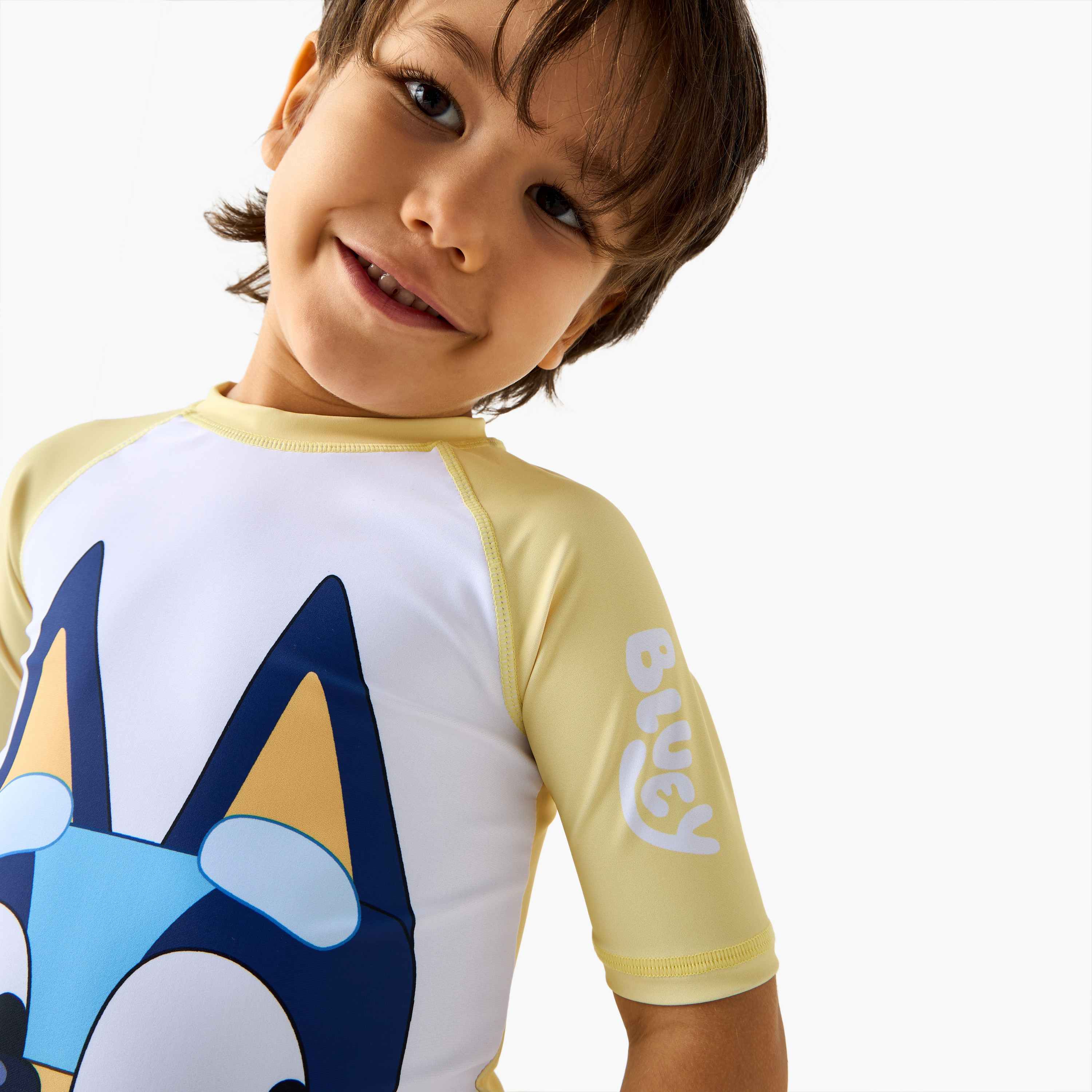 طقم تيشيرت وشورت سباحة بطبعات بلووي-boys-clothing-swimwear-image-2