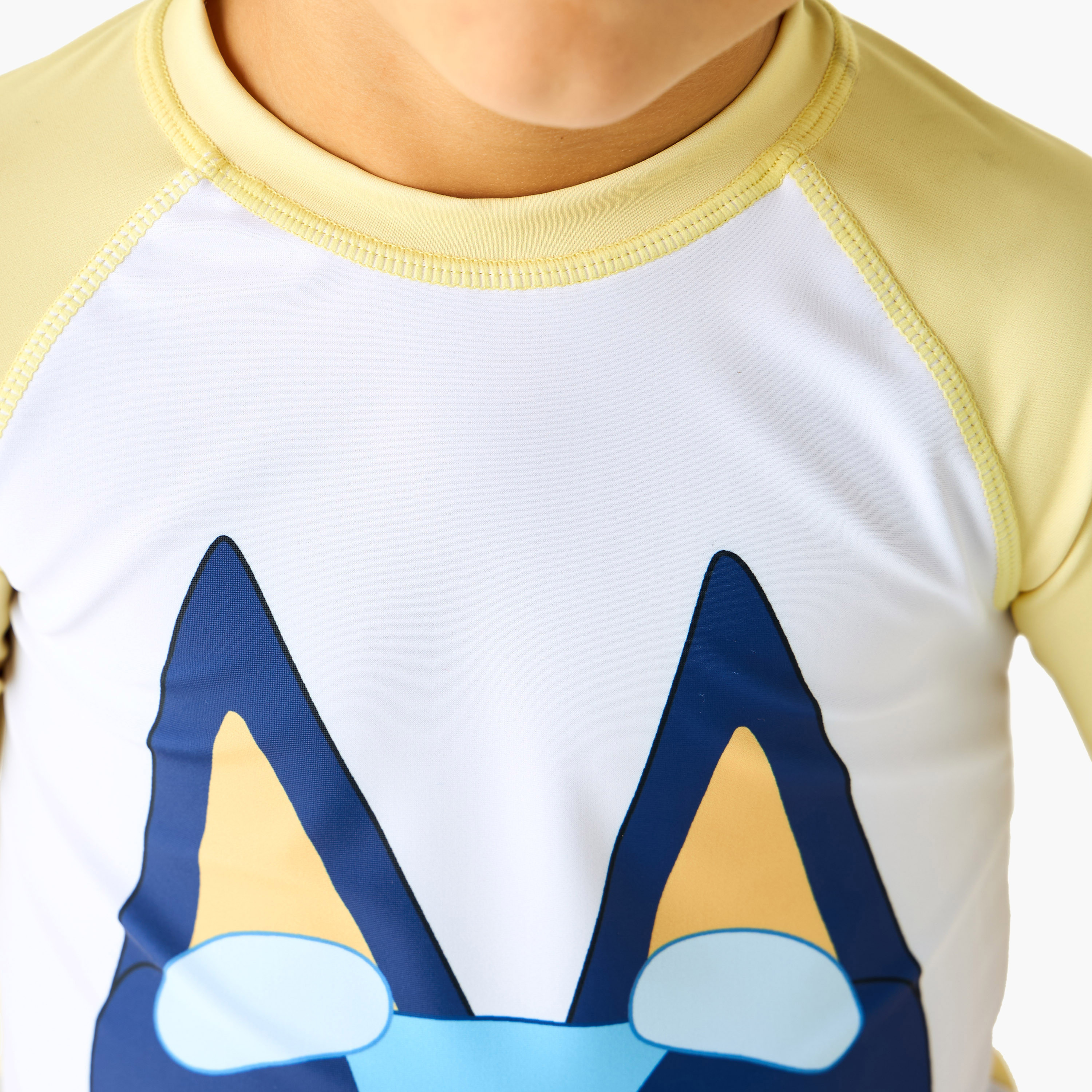 طقم تيشيرت وشورت سباحة بطبعات بلووي-boys-clothing-swimwear-image-1