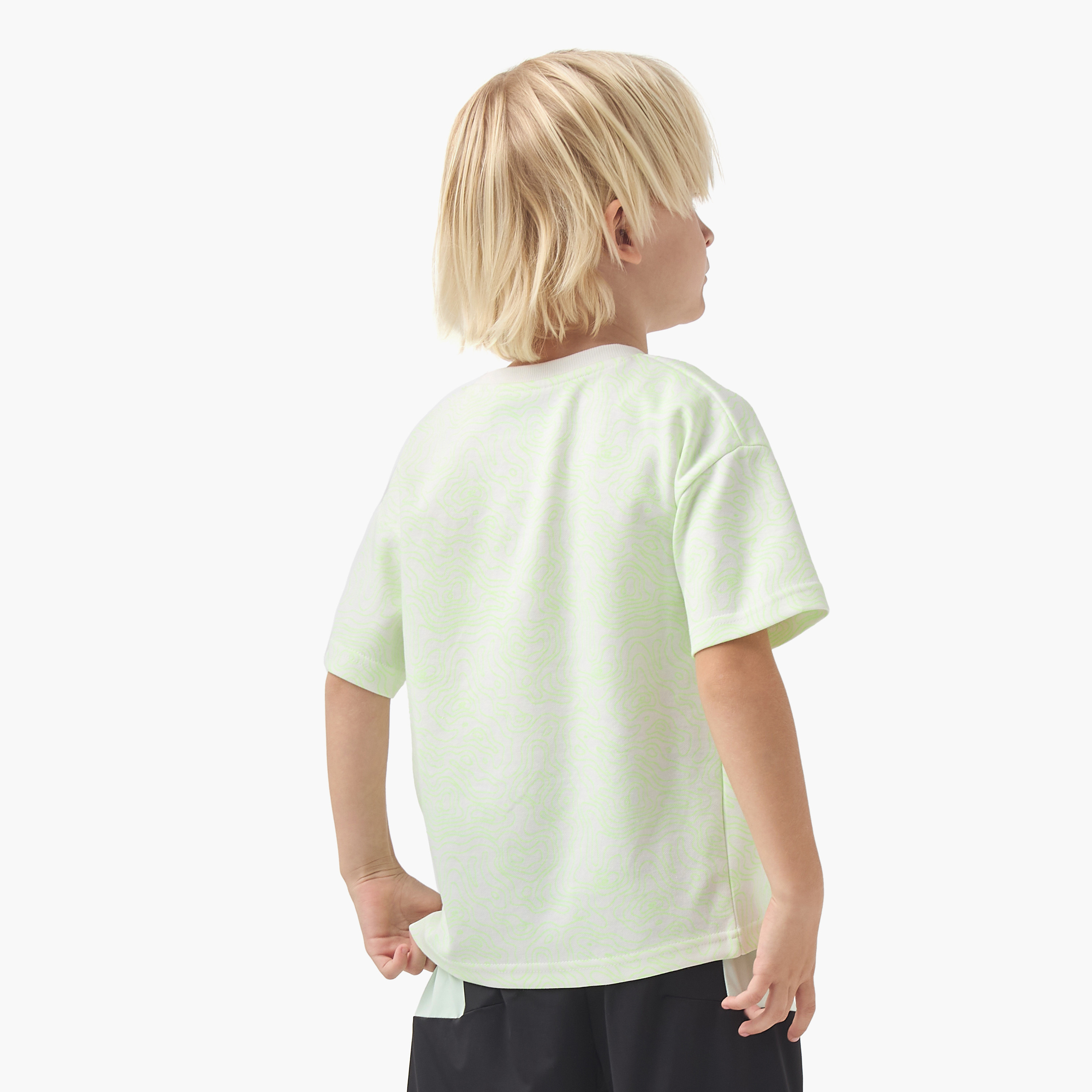 تيشيرت بياقة ضيقة وأكمام قصيرة وشعار من كابا-boys-clothing-tshirtsandpolos-image-3