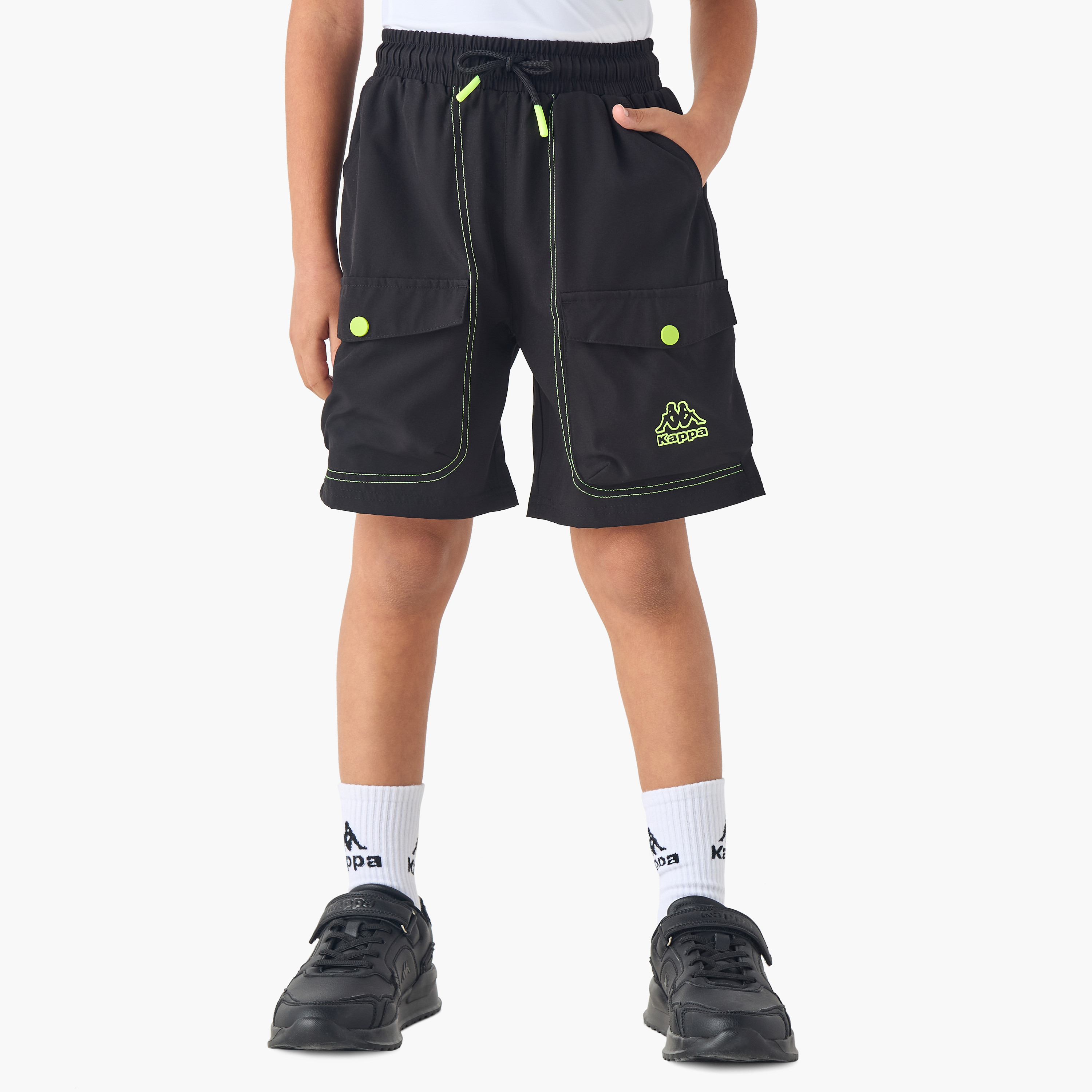شورت برباط إغلاق وجيوب وطبعات شعار من كابا-boys-clothing-bottoms-shorts-image-5