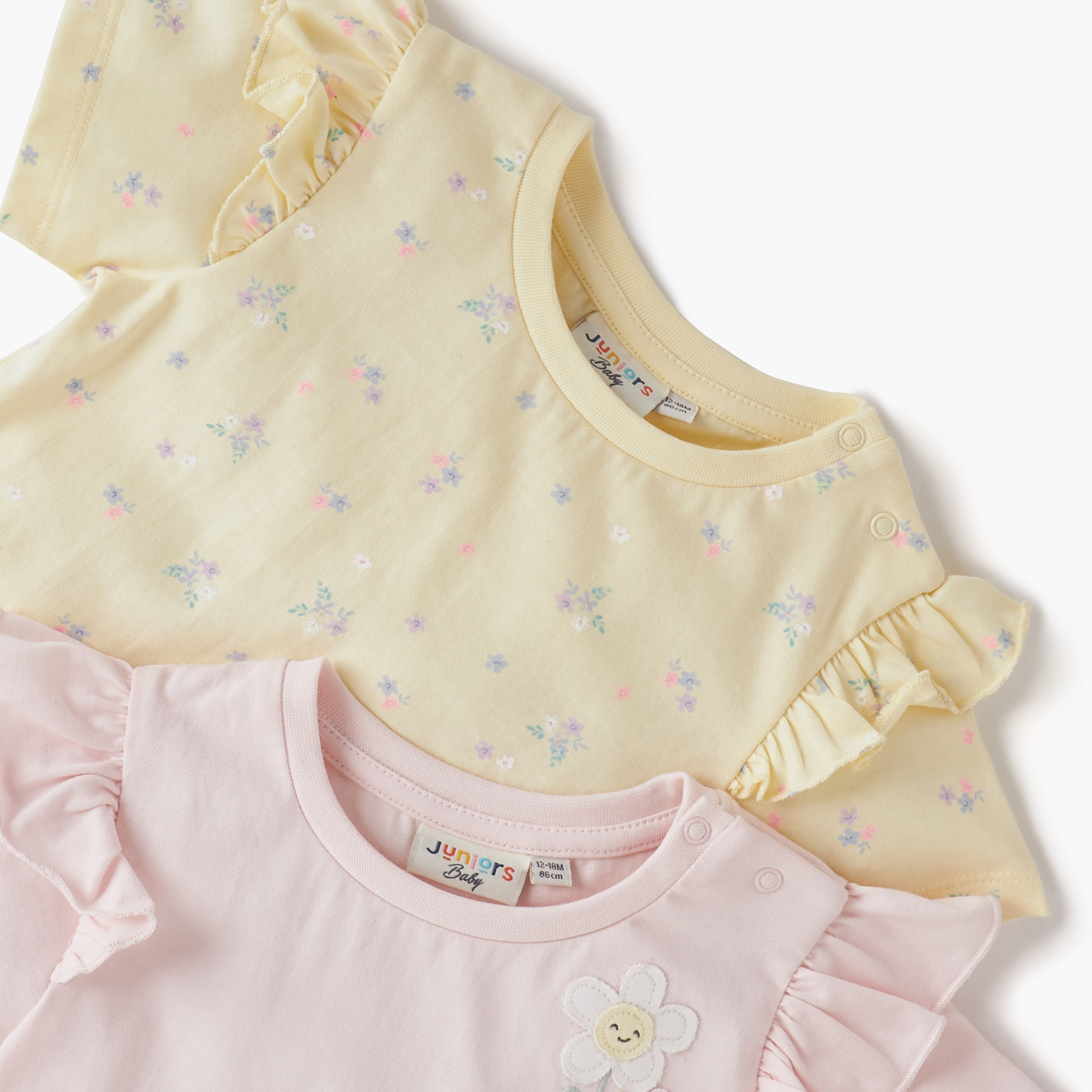 تيشيرتات بياقة ضيقة وطبعات أزهار وأكمام قصيرة من جونيورز - طقم من قطعتين-baby-girls-clothing-tshirts-image-2