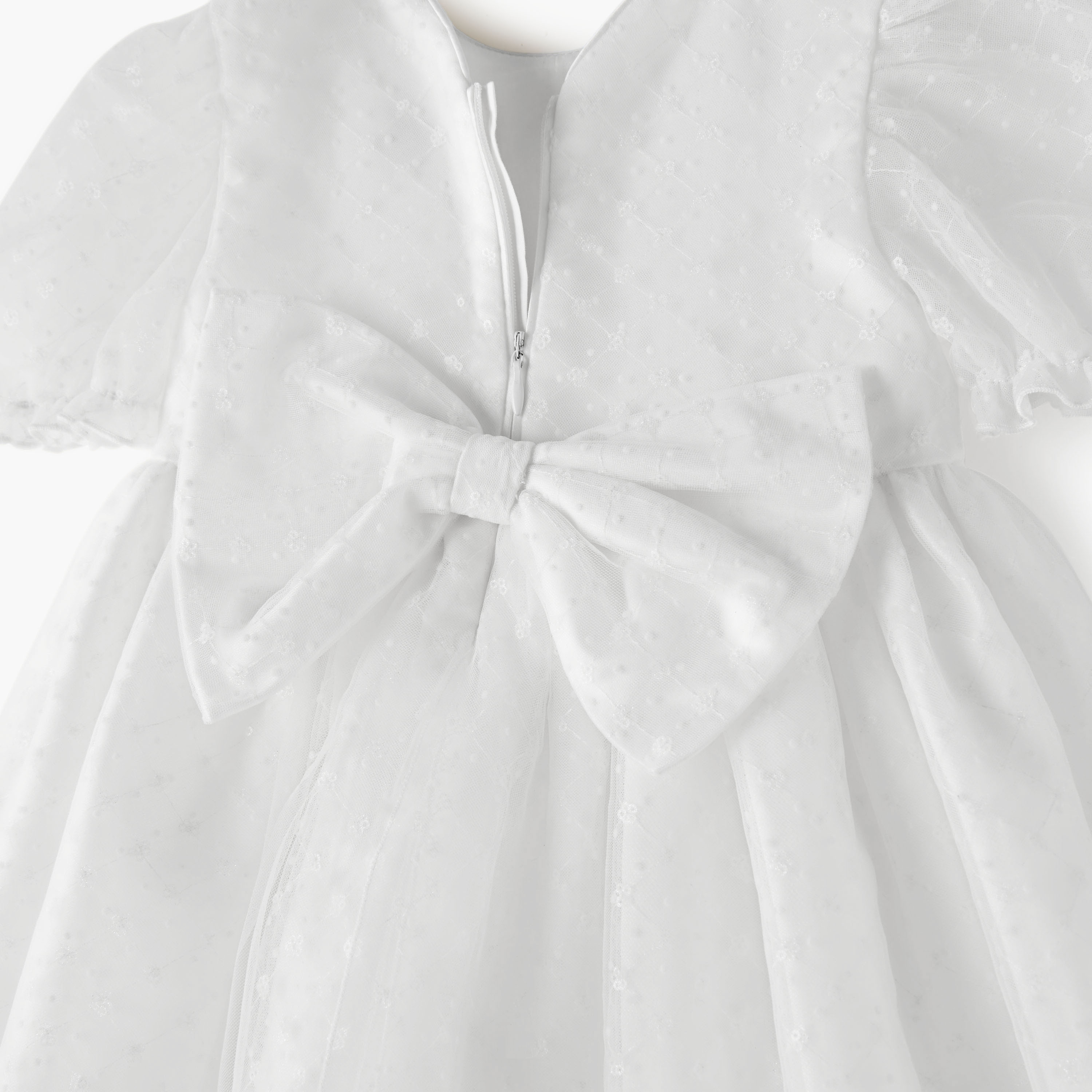 فستان بارز الملمس بياقة مستديرة وأكمام منفوخة من جونيورز-baby-girls-clothing-dressesandjumpsuits-image-5