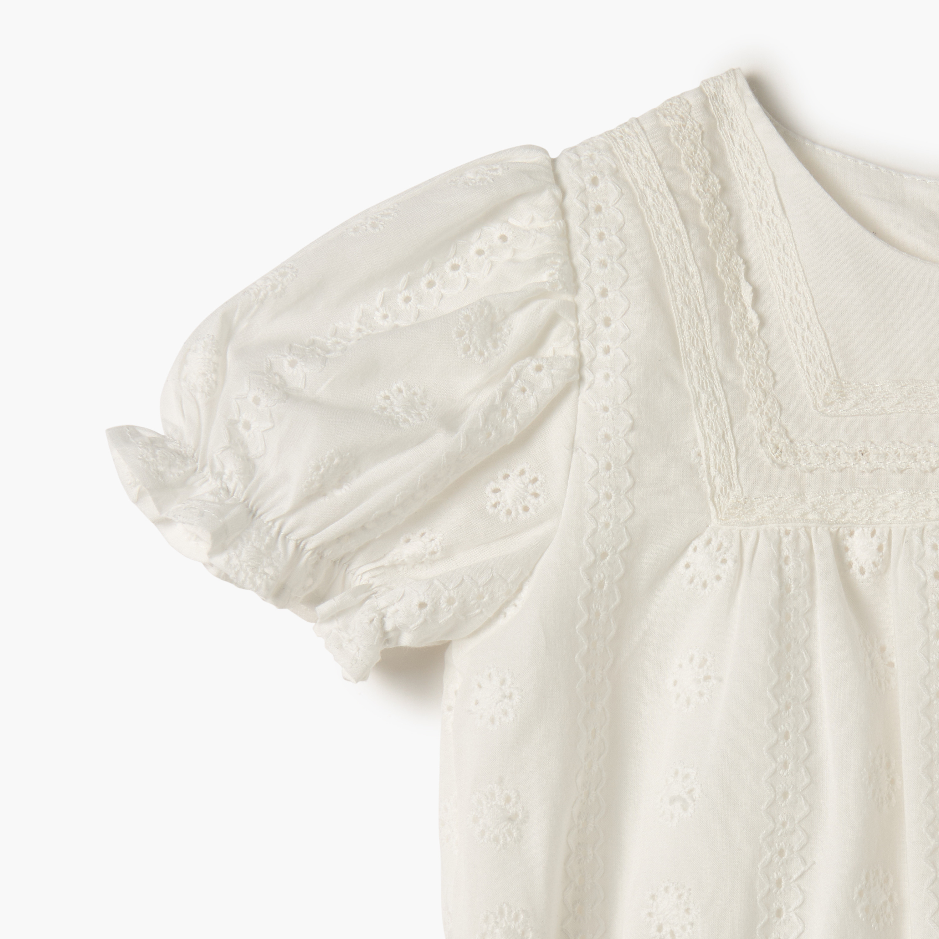 بلوزة بتفاصيل شيفلي وأكمام منفوخة وزر إغلاق من جيجلز-baby-girls-clothing-blousesandshirts-image-5