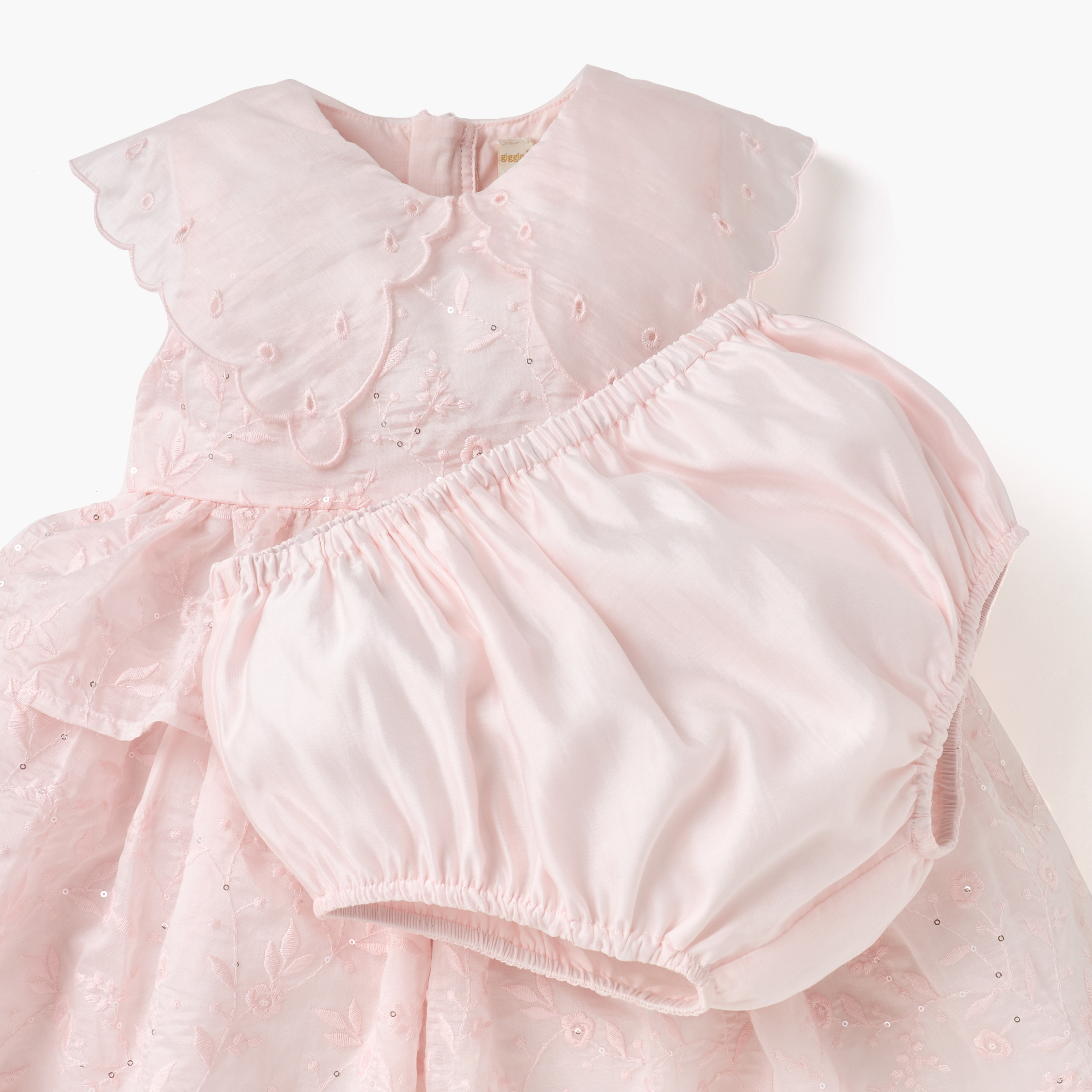 فستان شيفلي بارز الملمس دون أكمام مع سروال داخلي من جيجلز-baby-girls-clothing-dressesandjumpsuits-image-4