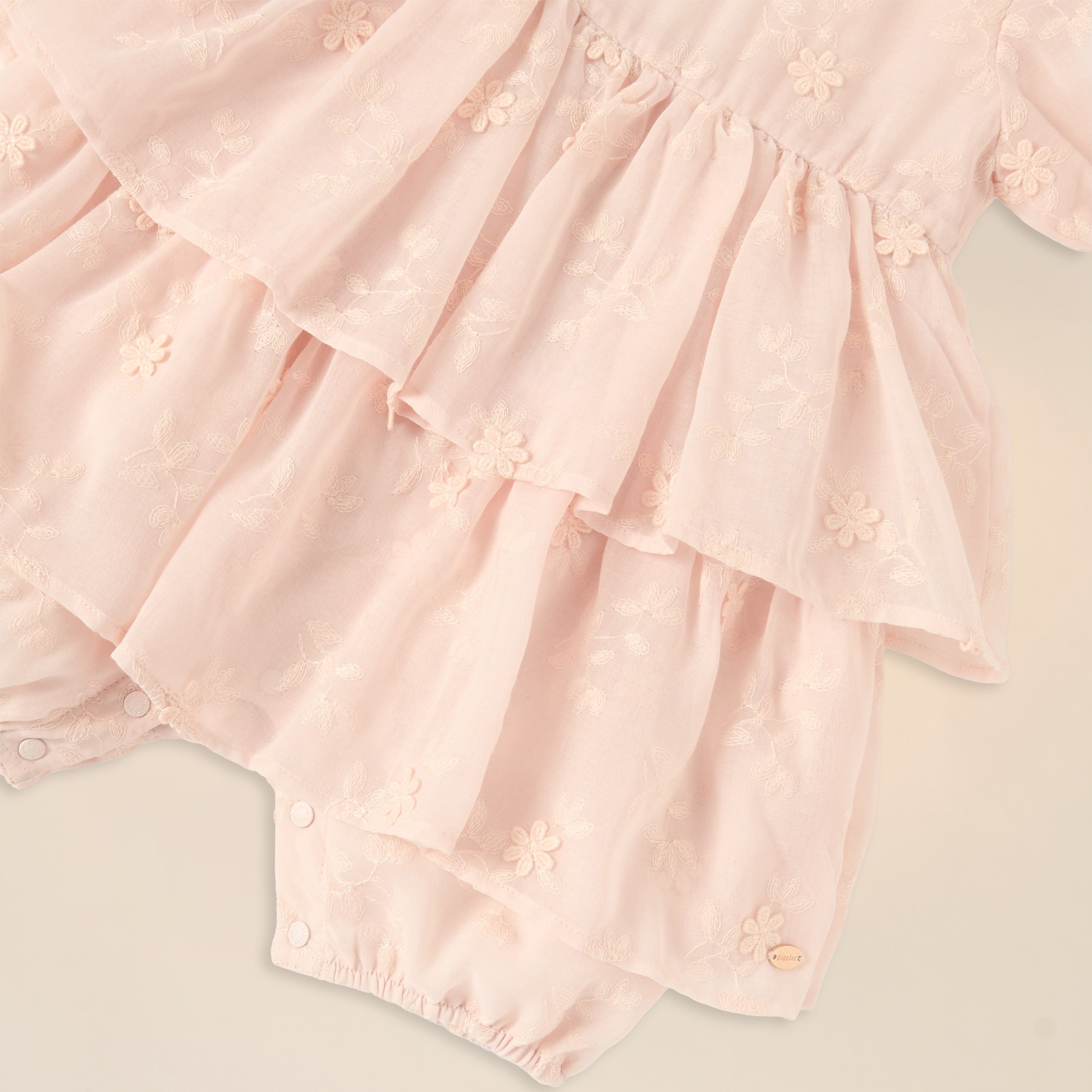 أفرول زهري بارز الملمس بياقة وأكمام قصيرة من جيجلز-baby-girls-clothing-rompers-image-4