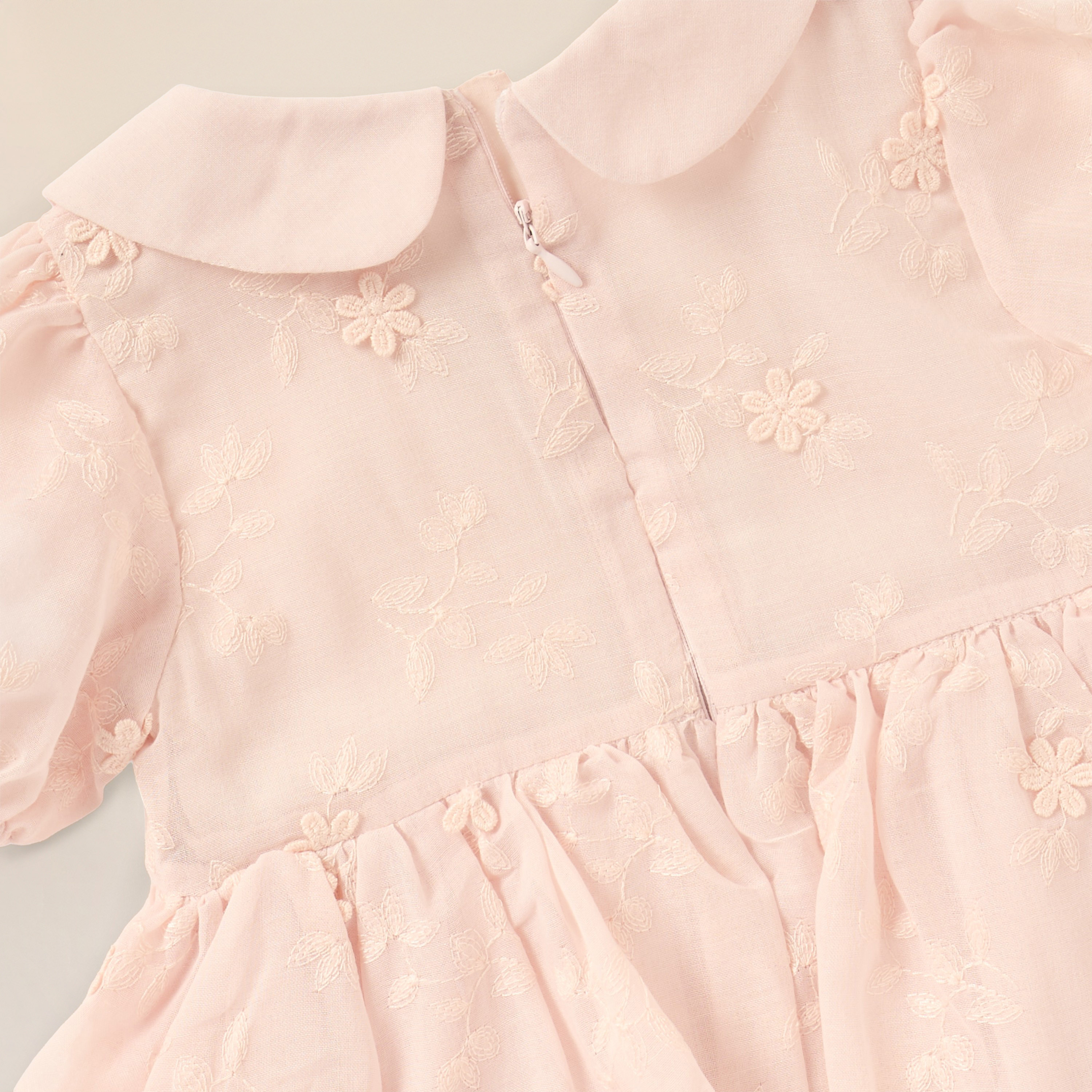أفرول زهري بارز الملمس بياقة وأكمام قصيرة من جيجلز-baby-girls-clothing-rompers-image-5