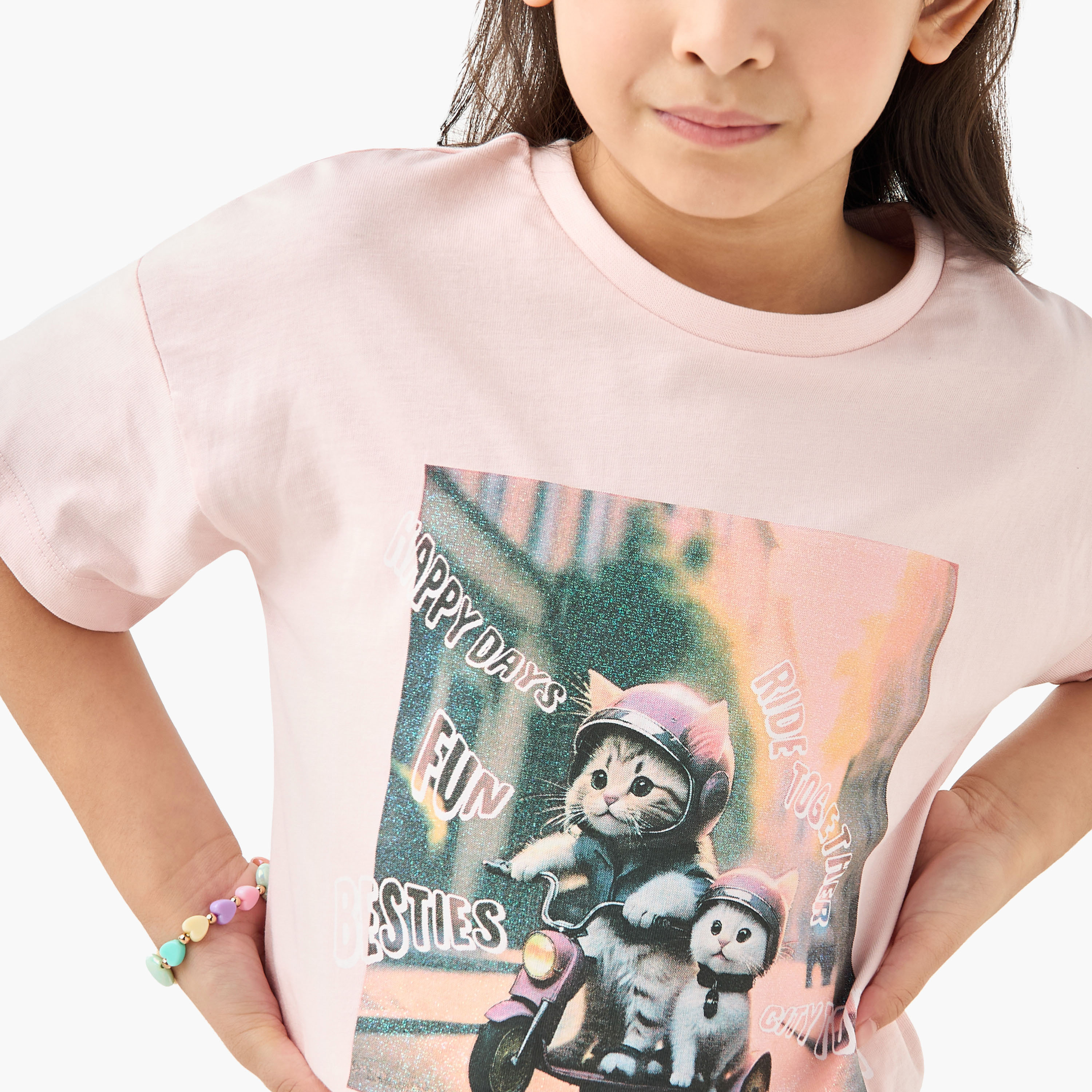 تيشيرت بياقة ضيقة وطبعات جرافيك وأكمام قصيرة من جونيورز-girls-clothing-tshirts-image-1